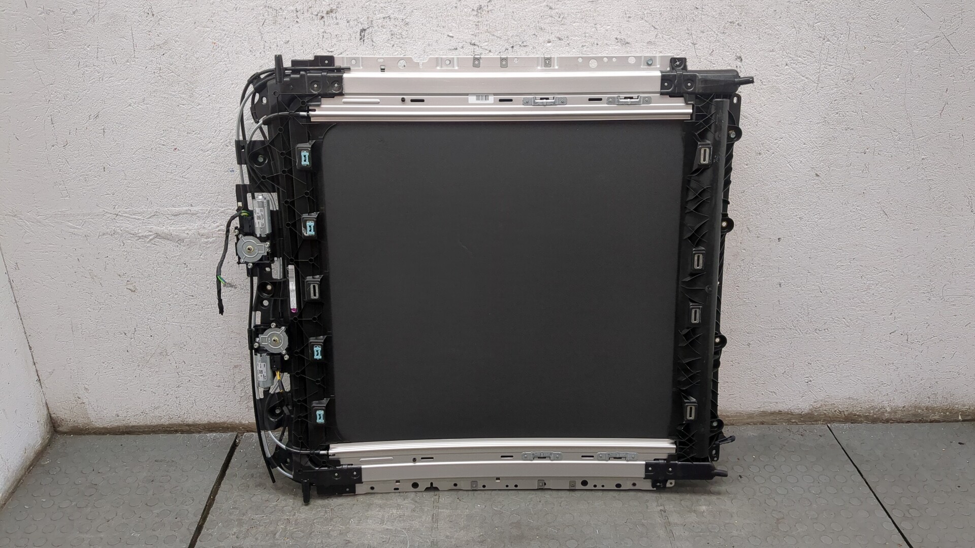 Люк в сборе электрический