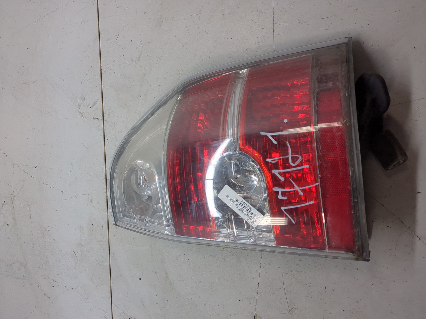 Фонарь задний правый