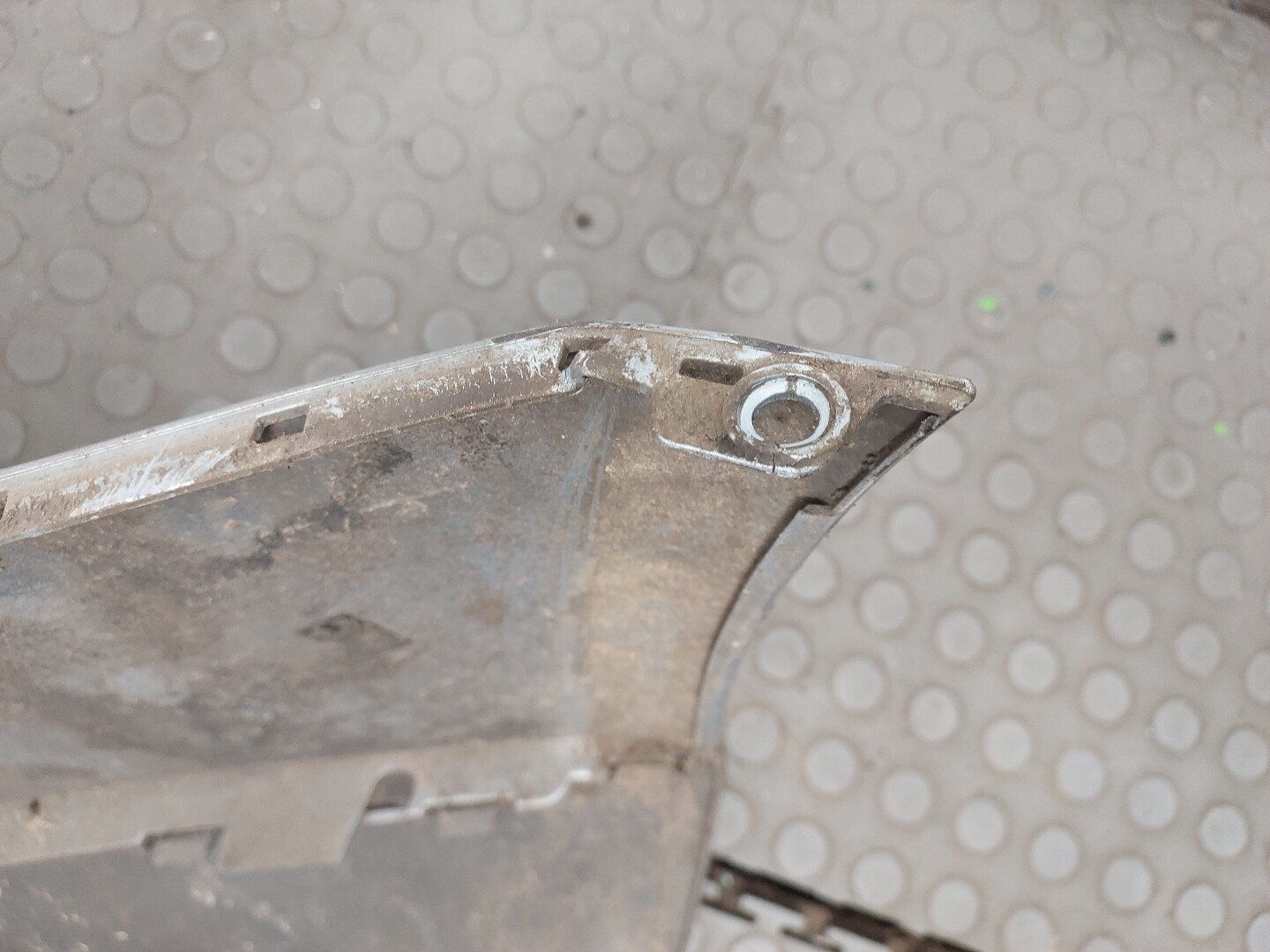 Бампер передний