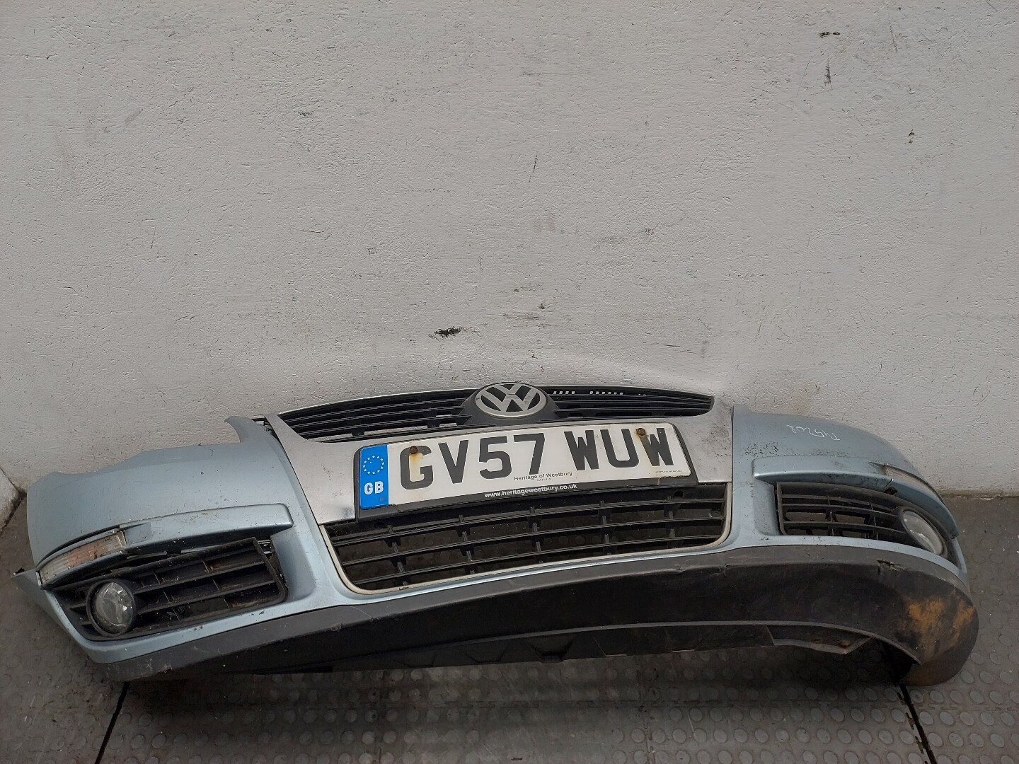 Бампер передний