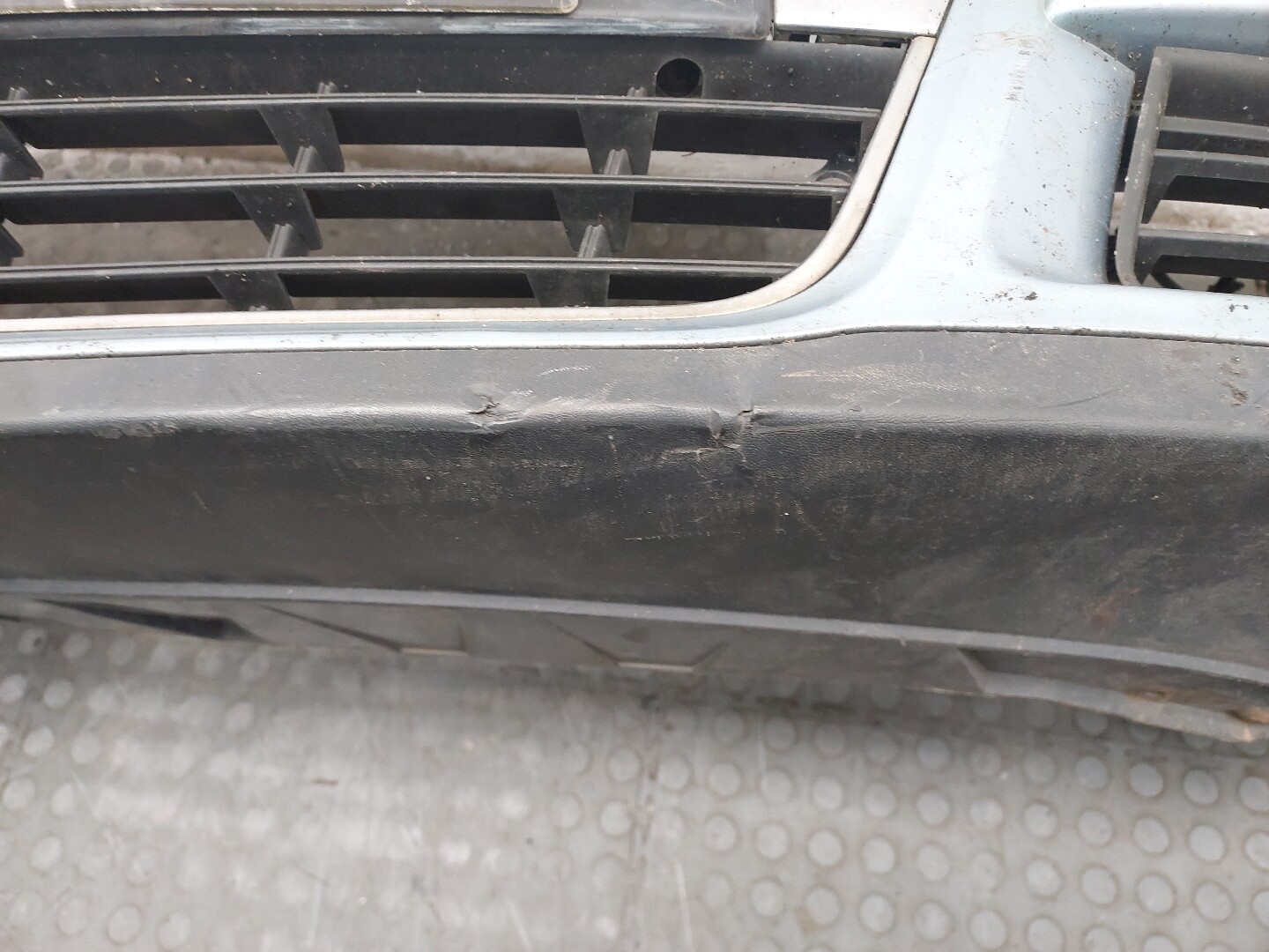 Бампер передний