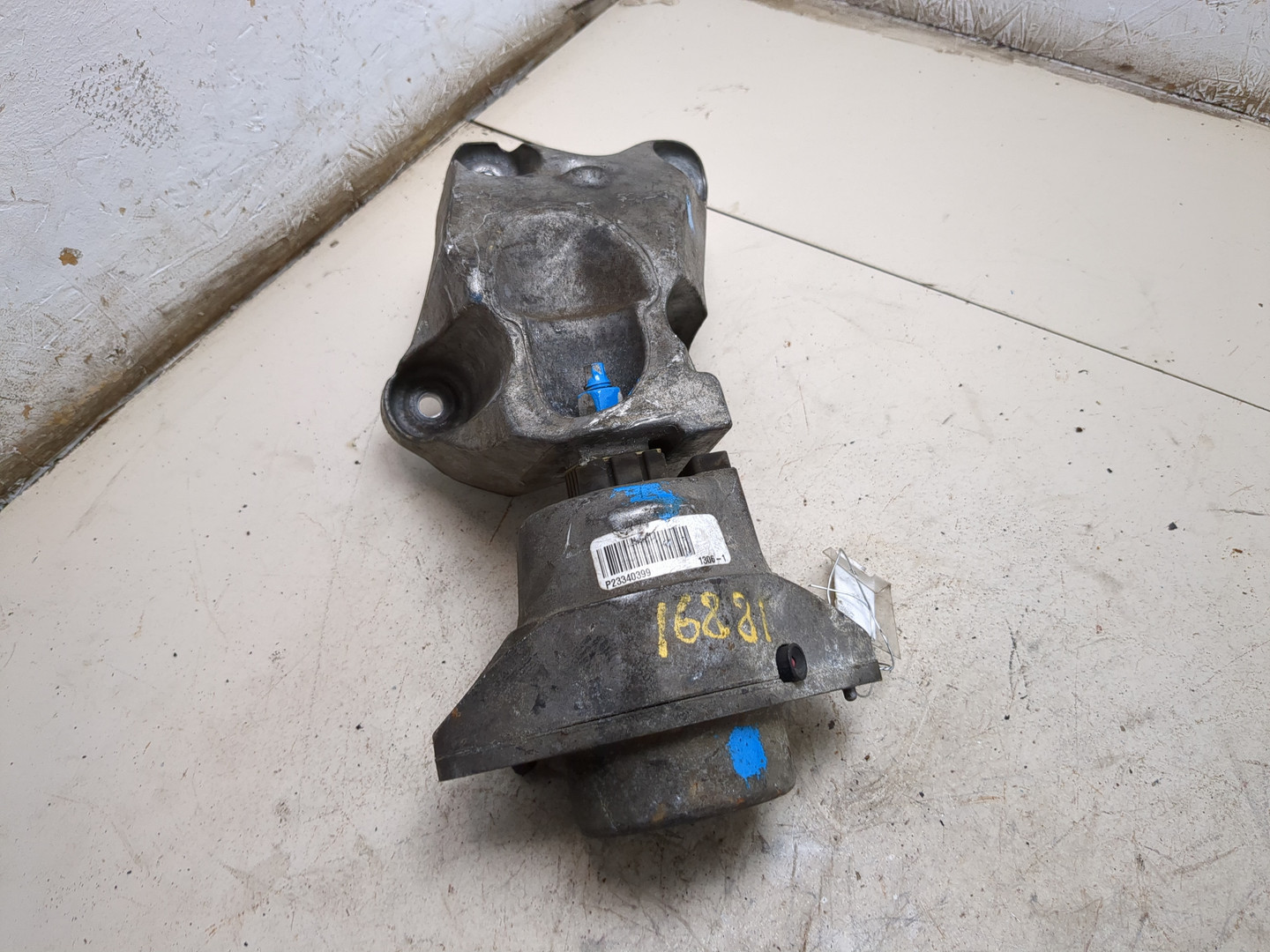 Опора двигателя