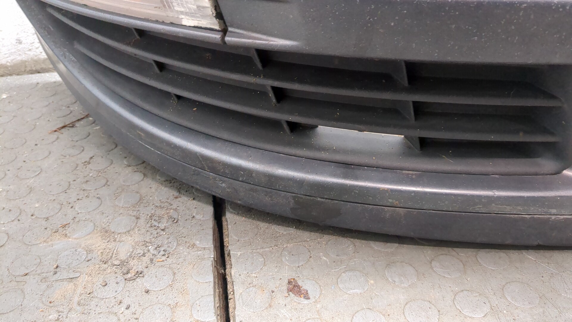 Бампер передний