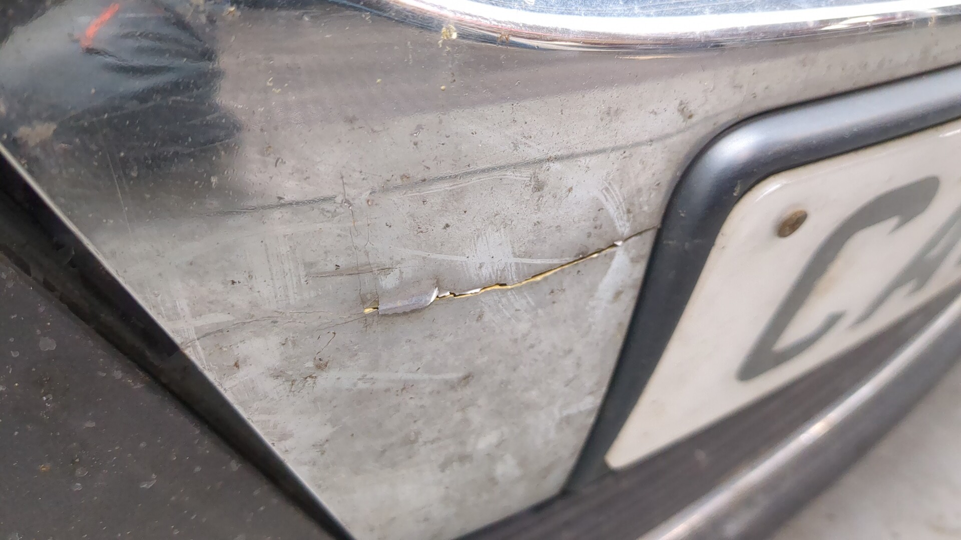 Бампер передний