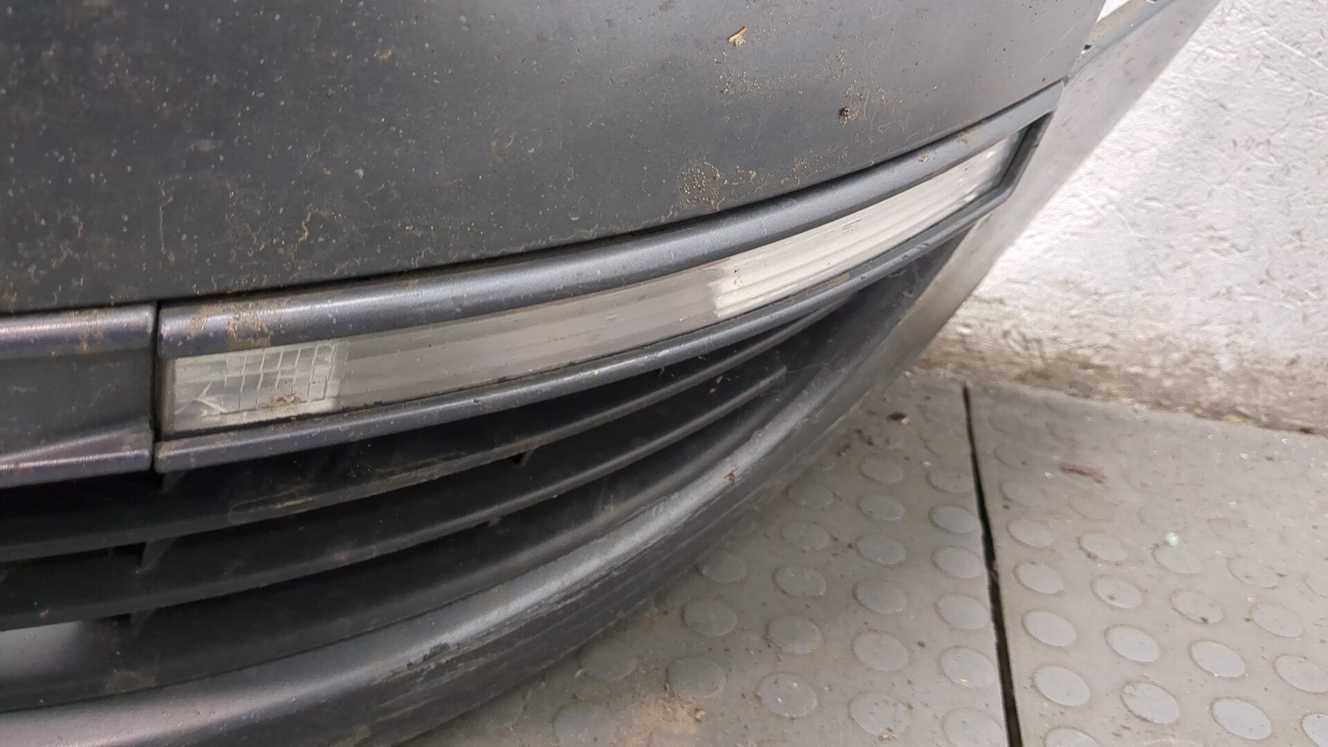 Бампер передний