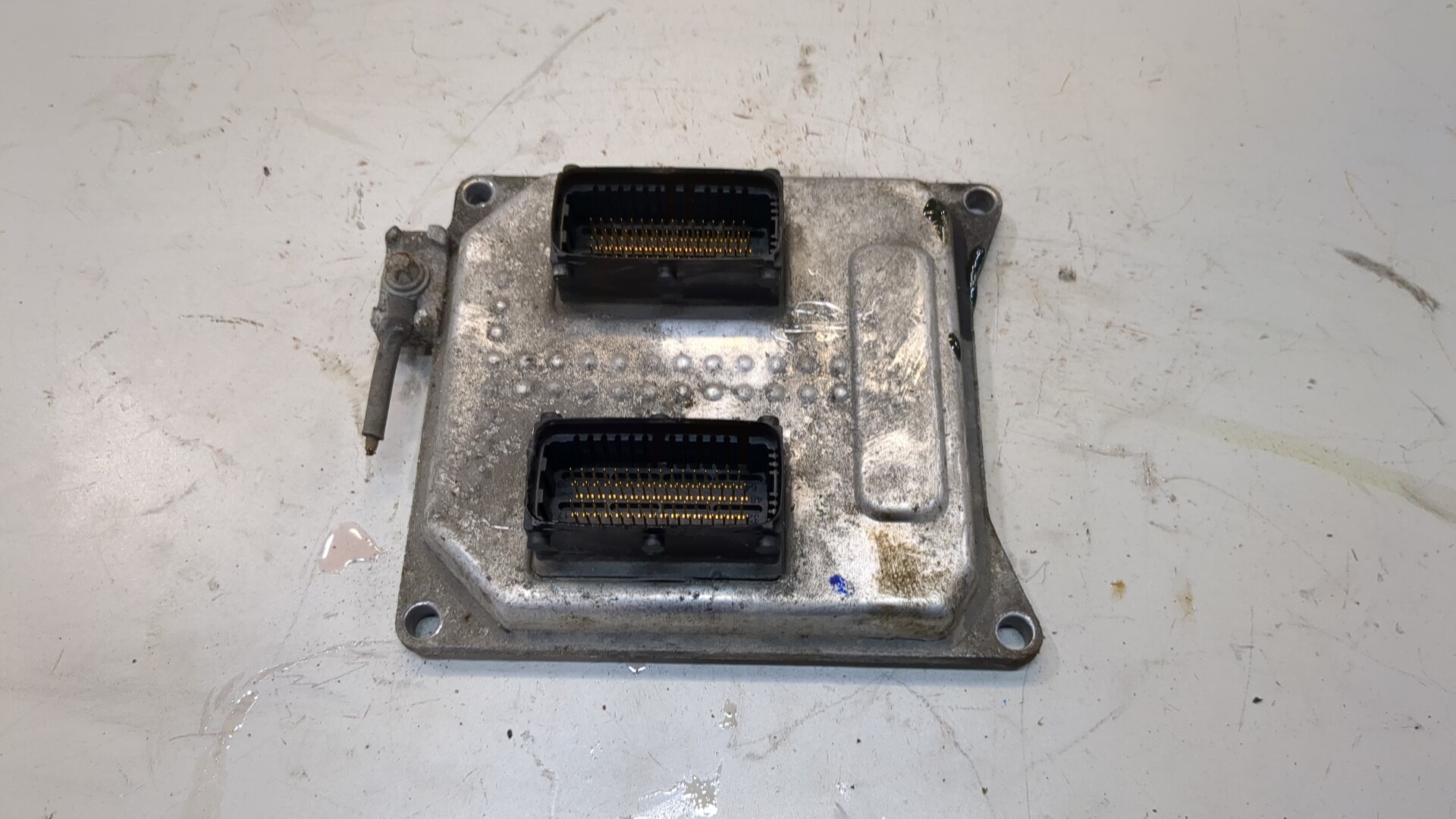 Блок управления двигателем