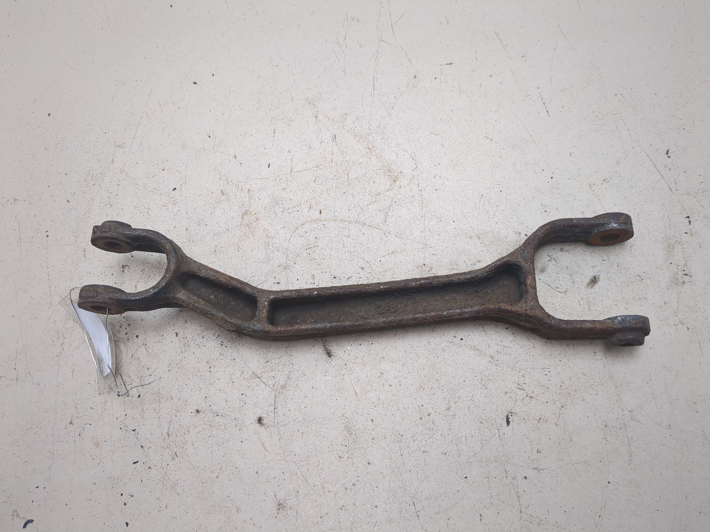 Рычаг задний правый