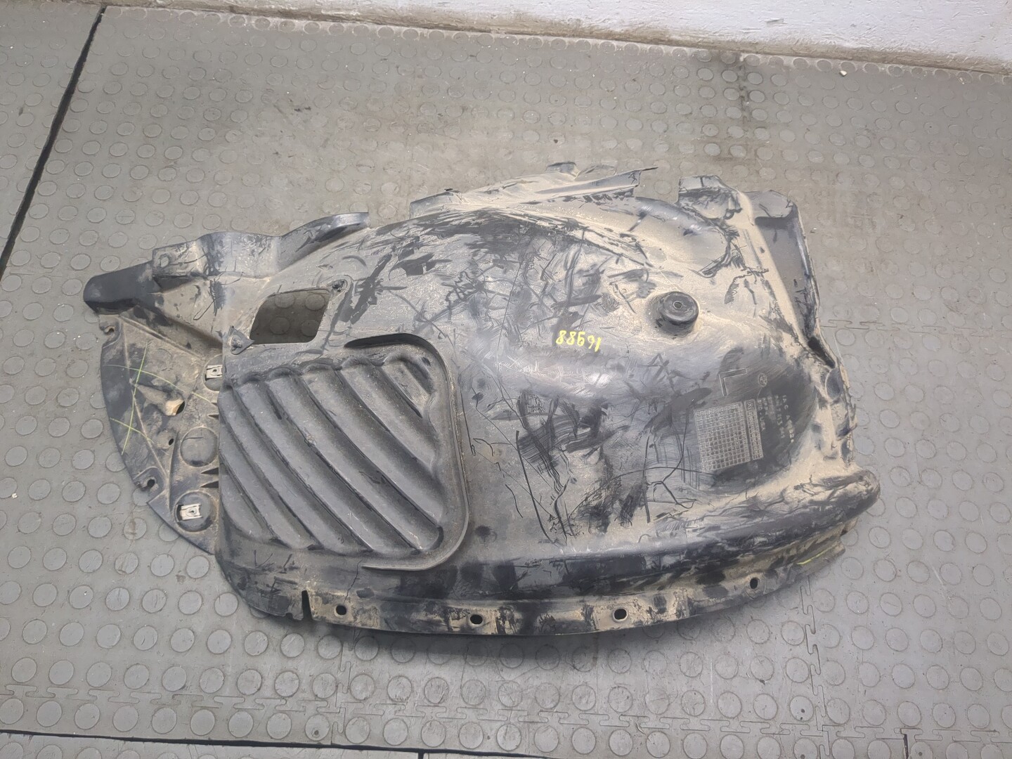 Локер передний левый