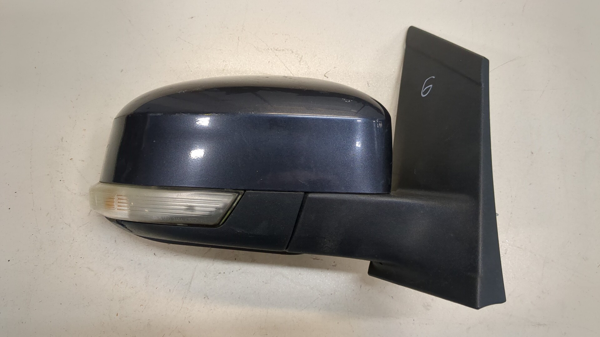 Зеркало правое электрическое