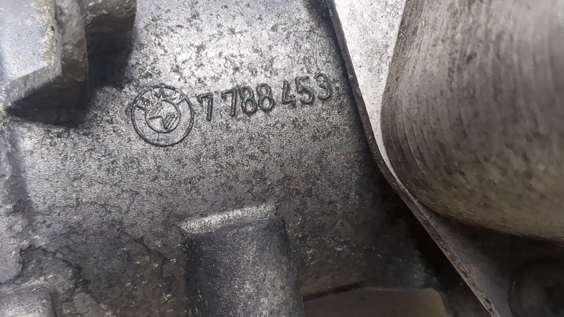 Корпус масляного фильтра