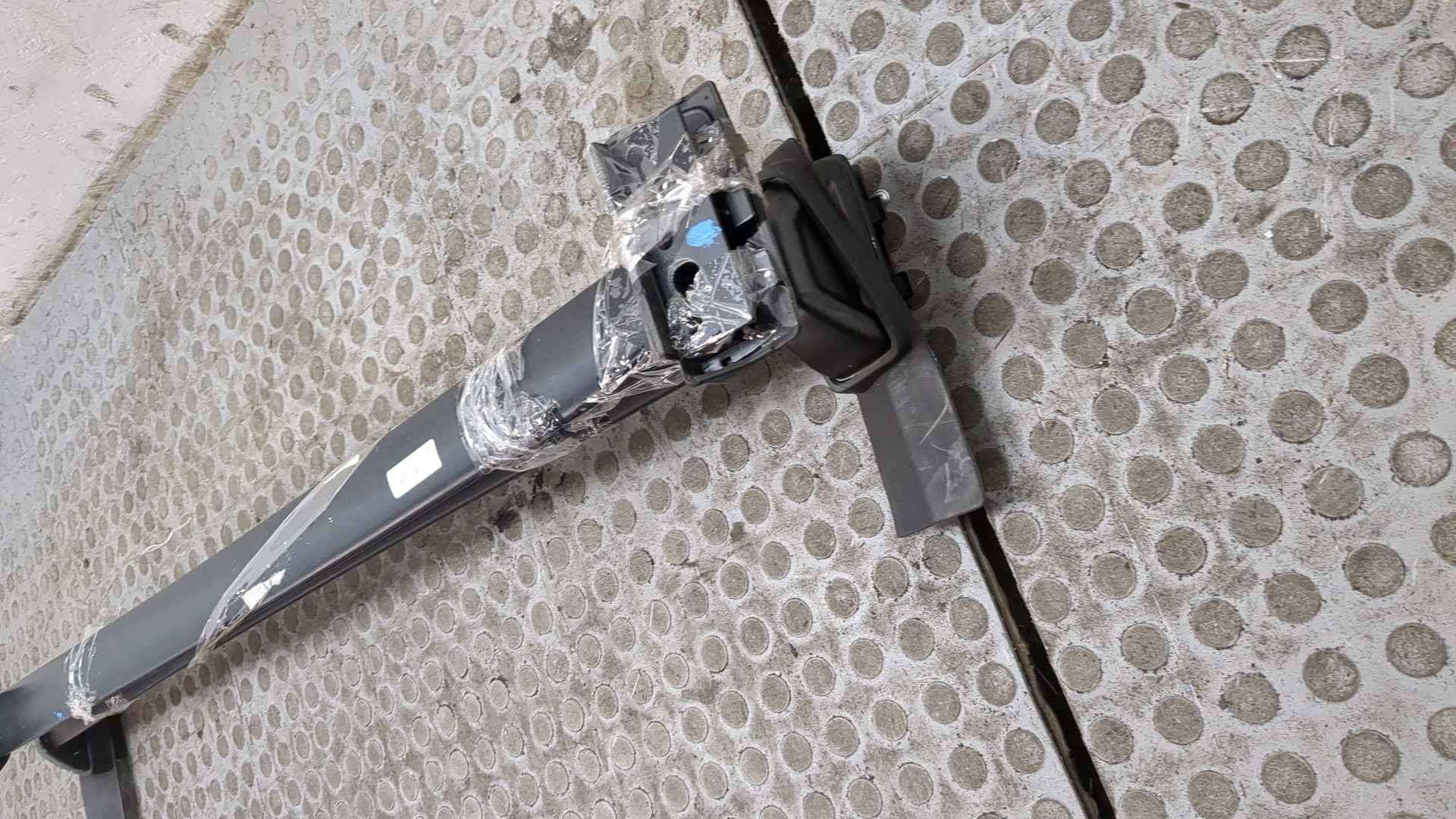 Рейлинги (релинг) к-кт (планки на крышу)