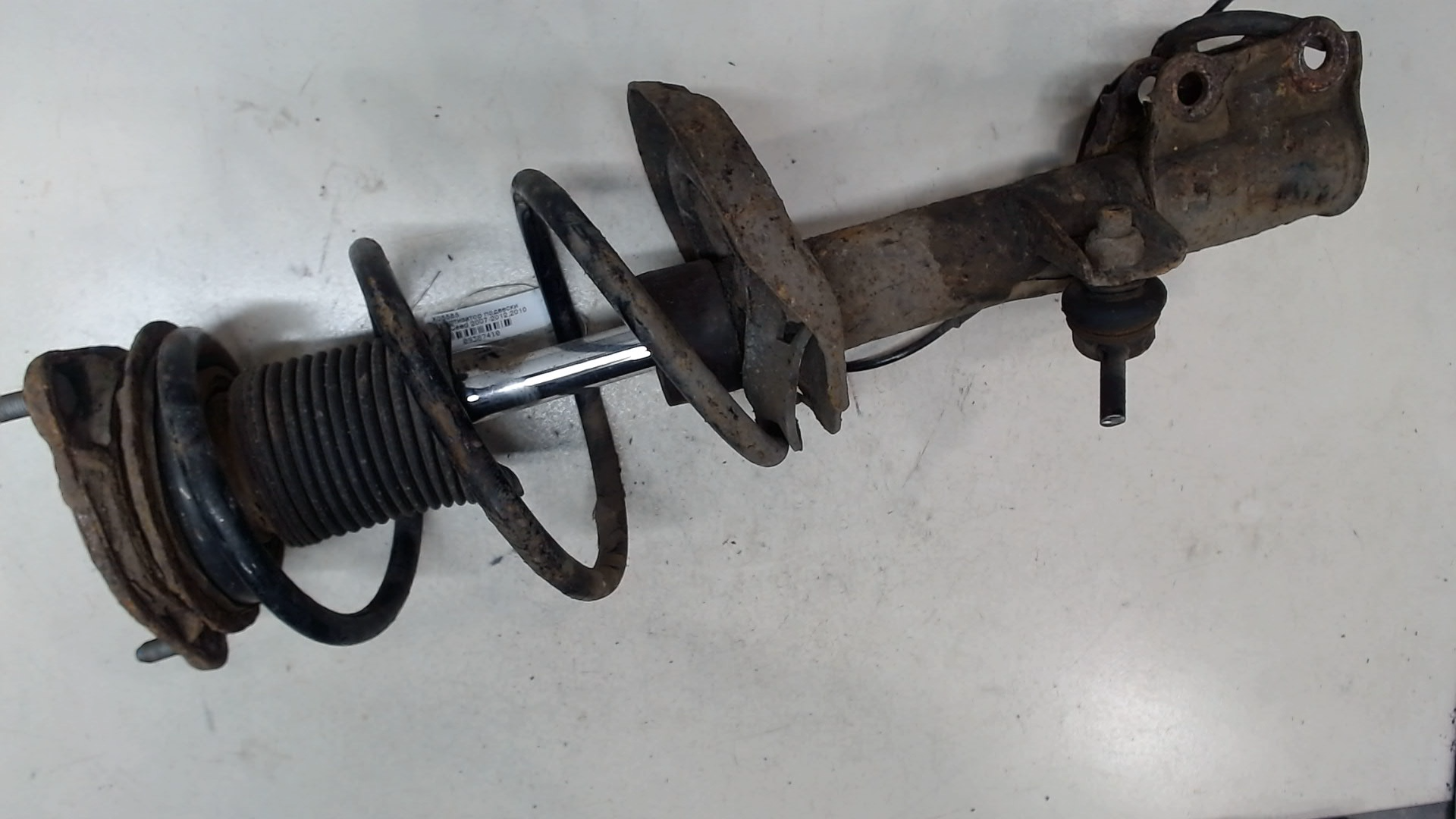 Амортизатор передний правый