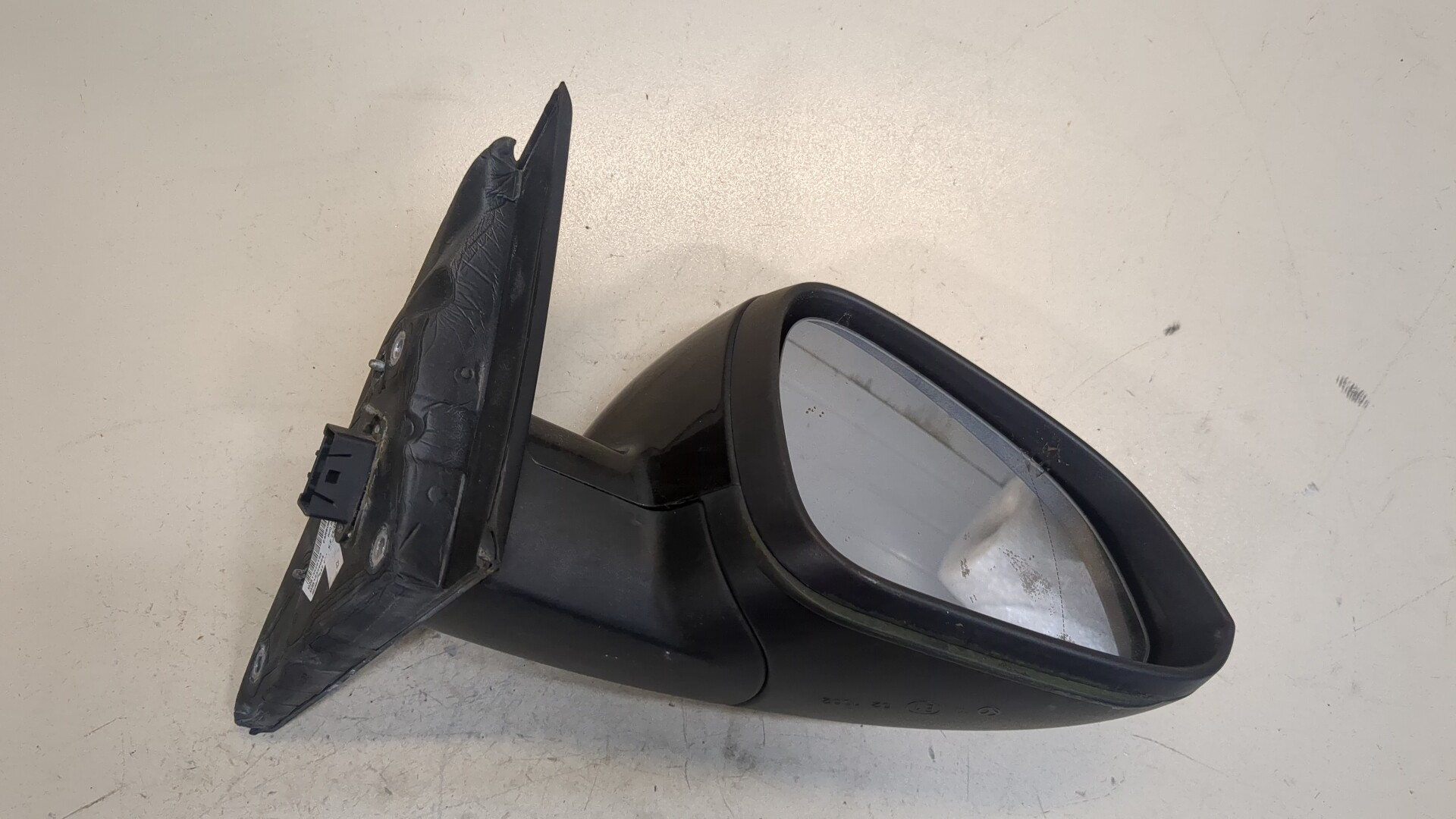 Зеркало правое электрическое