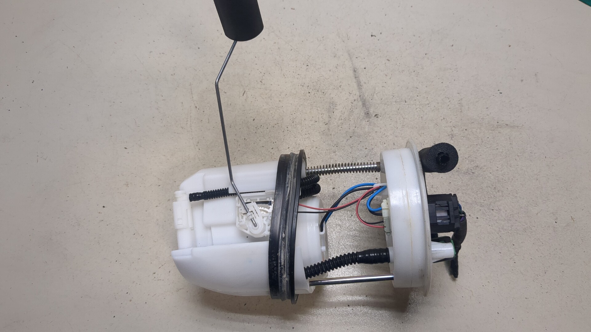 Насос топливный электрический