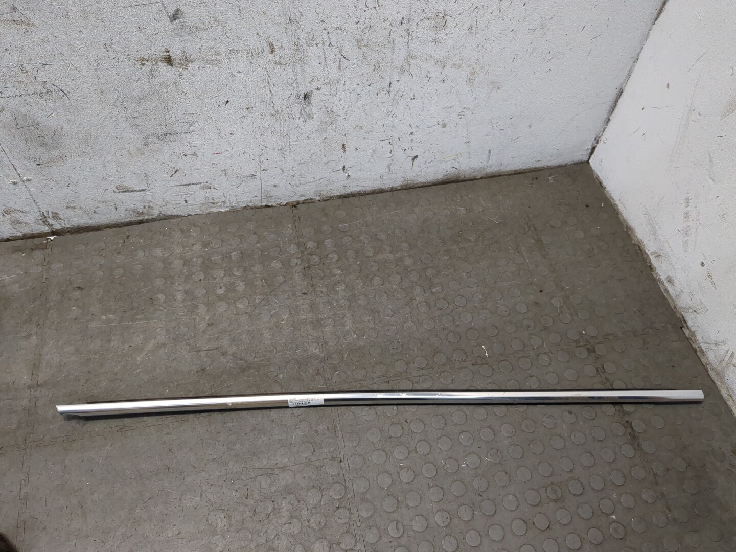 Накладка стекла переднего правого