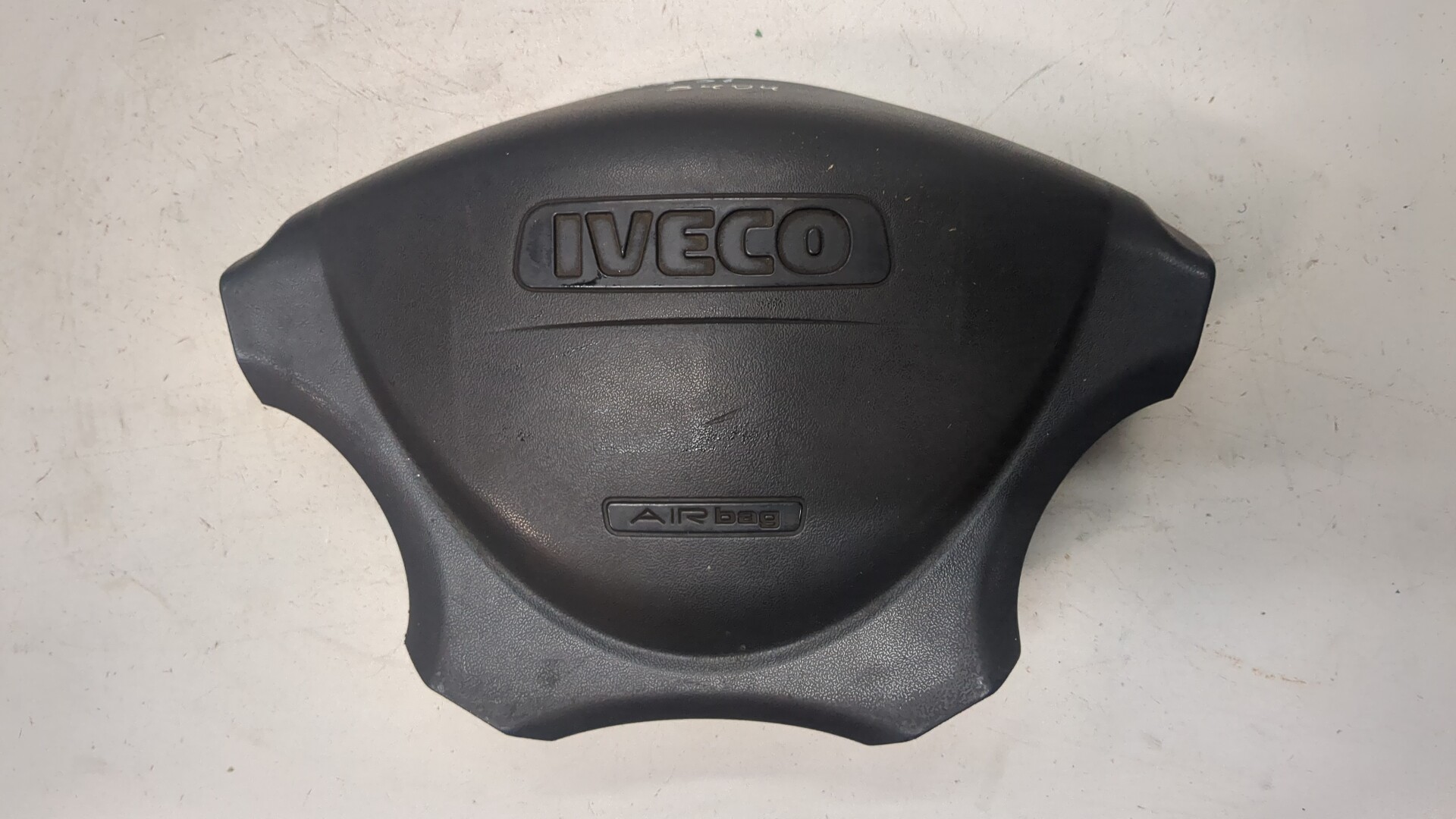 Подушка безопасности в рулевое колесо