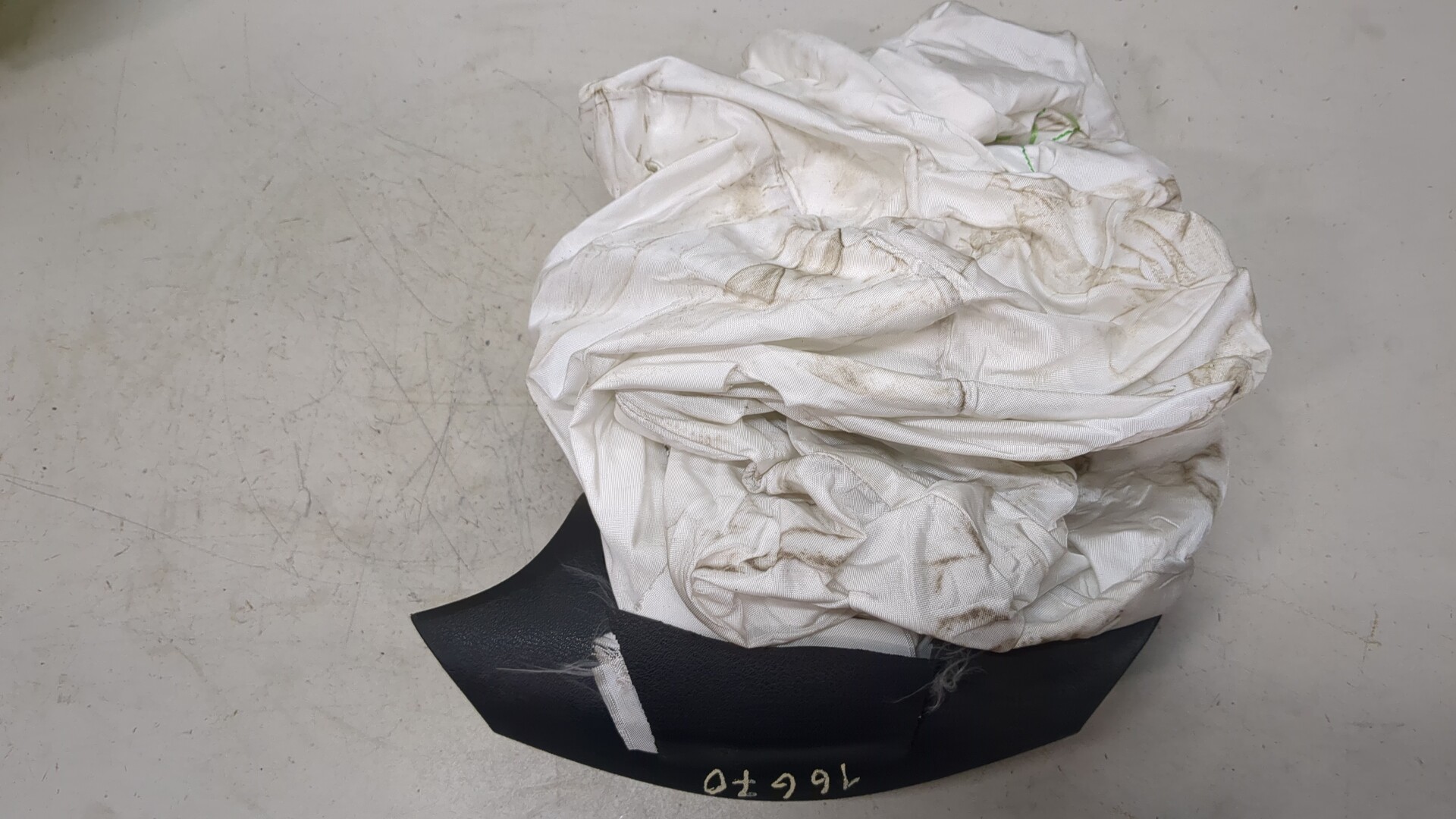 Подушка безопасности в рулевое колесо