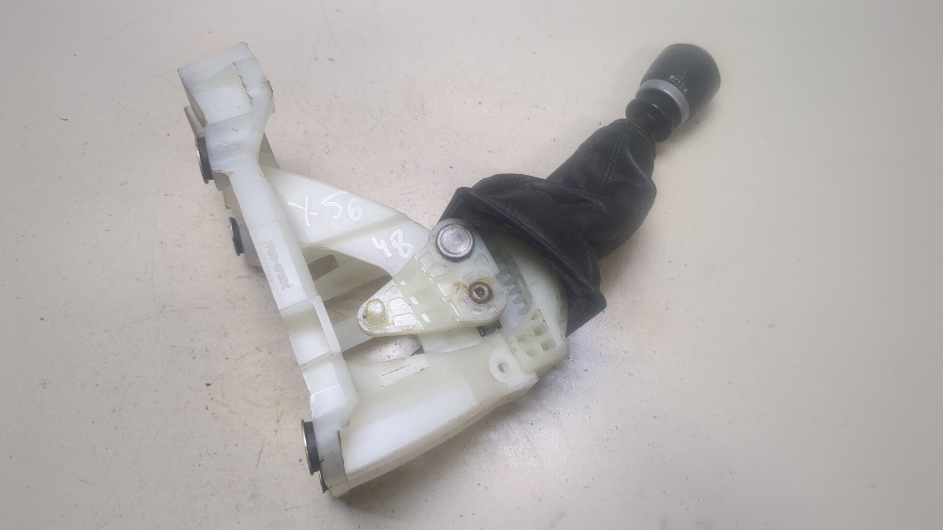 Кулиса МКПП / АКПП