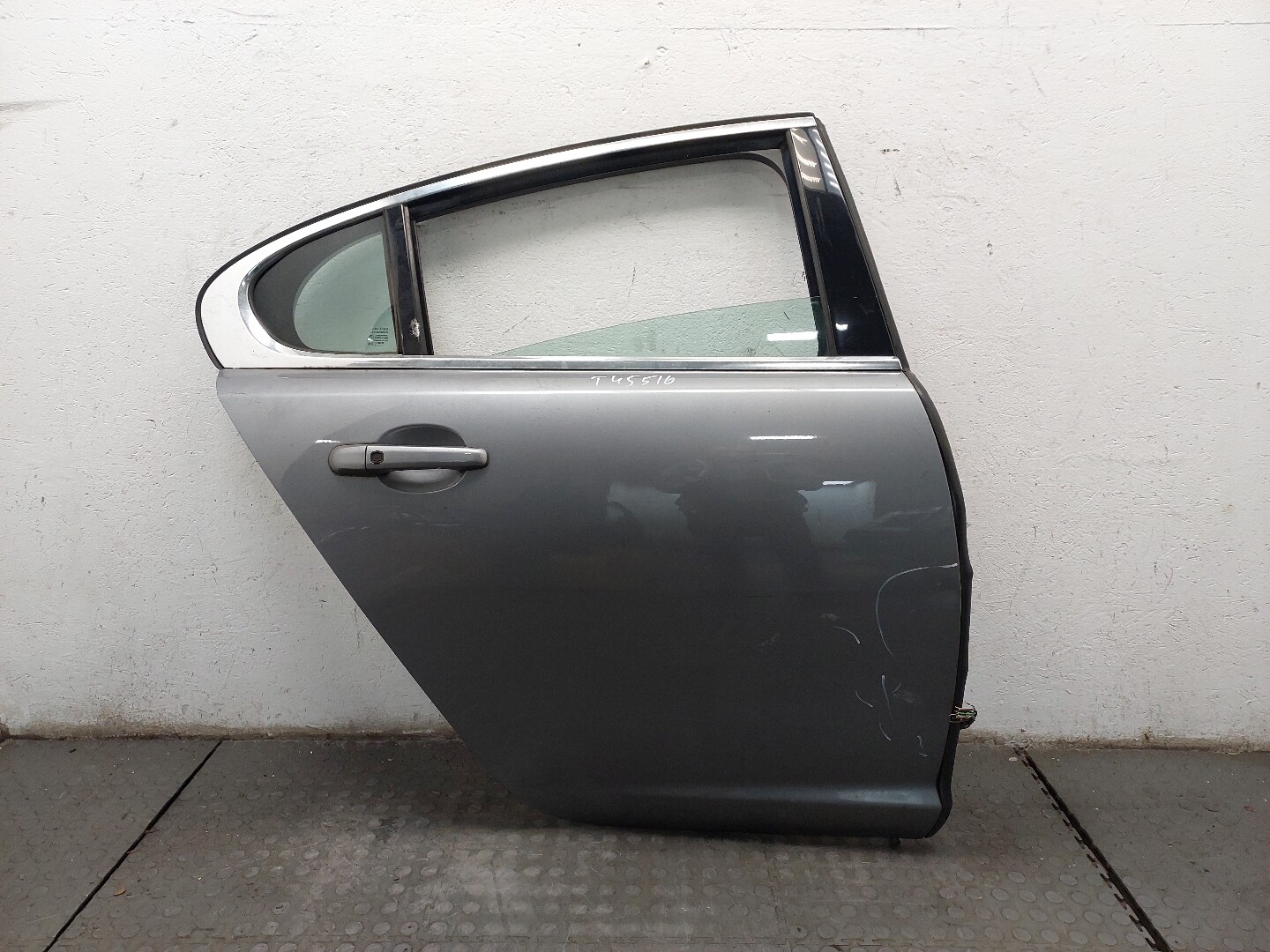 Дверь задняя правая