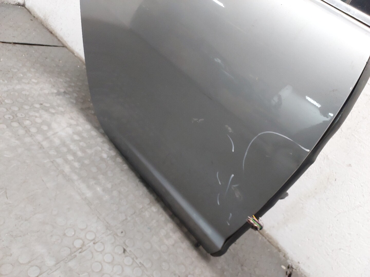 Дверь задняя правая