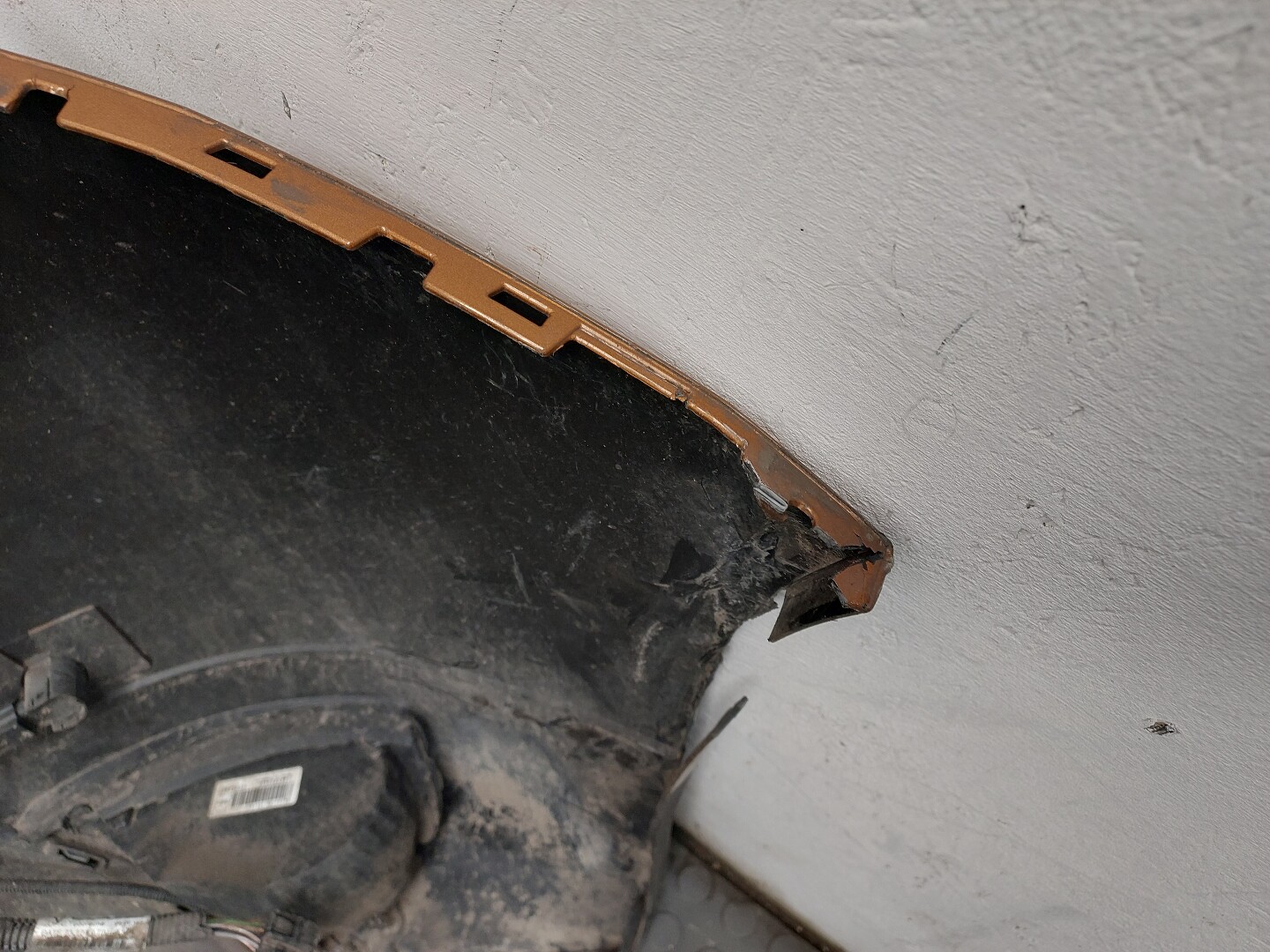 Бампер задний