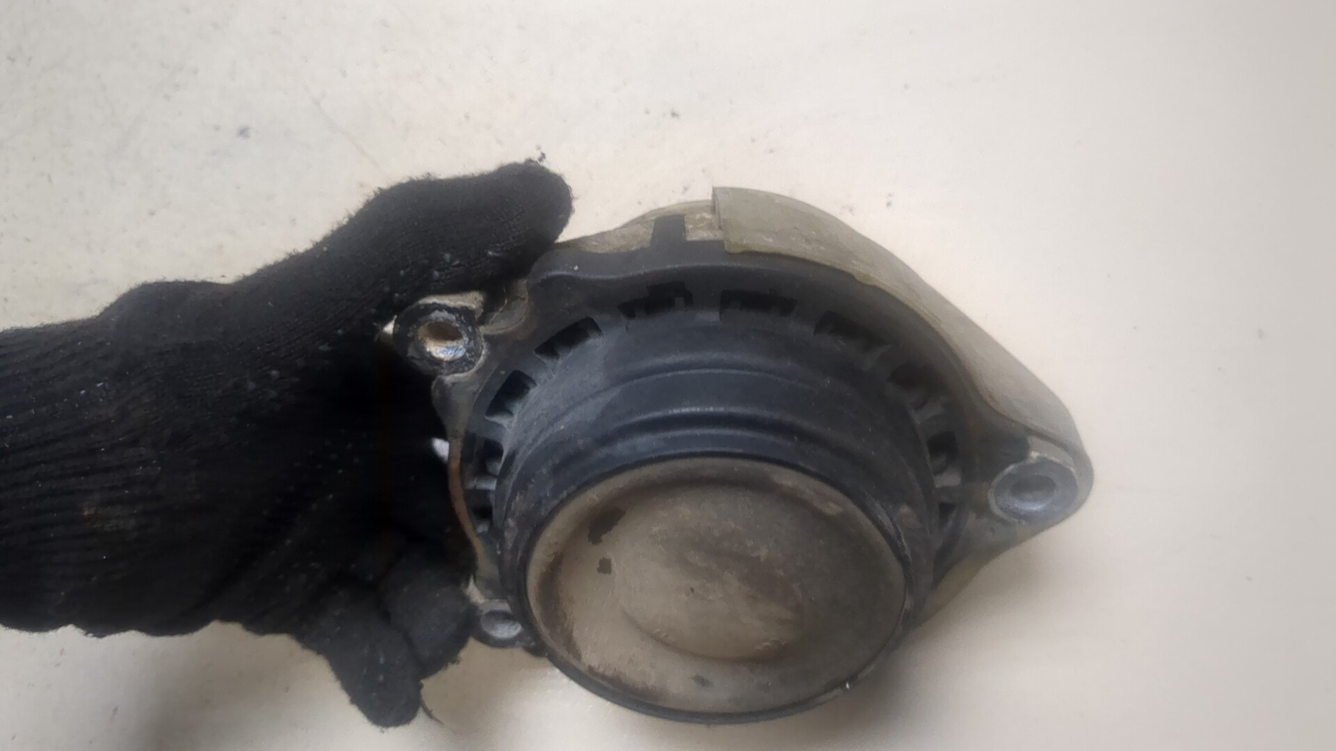 Опора двигателя