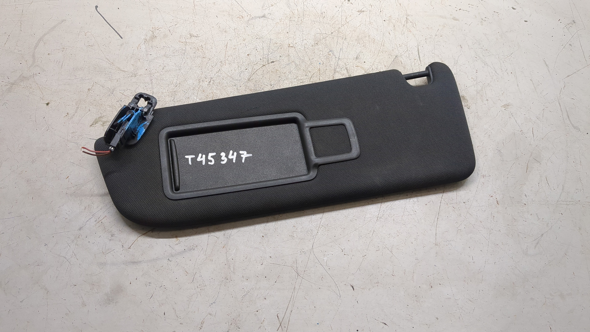 Козырек солнцезащитный