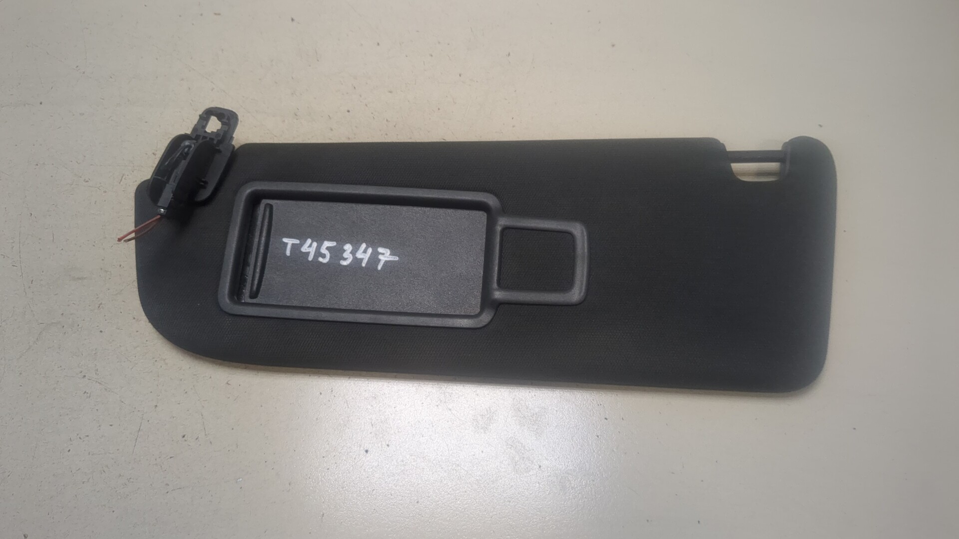 Козырек солнцезащитный