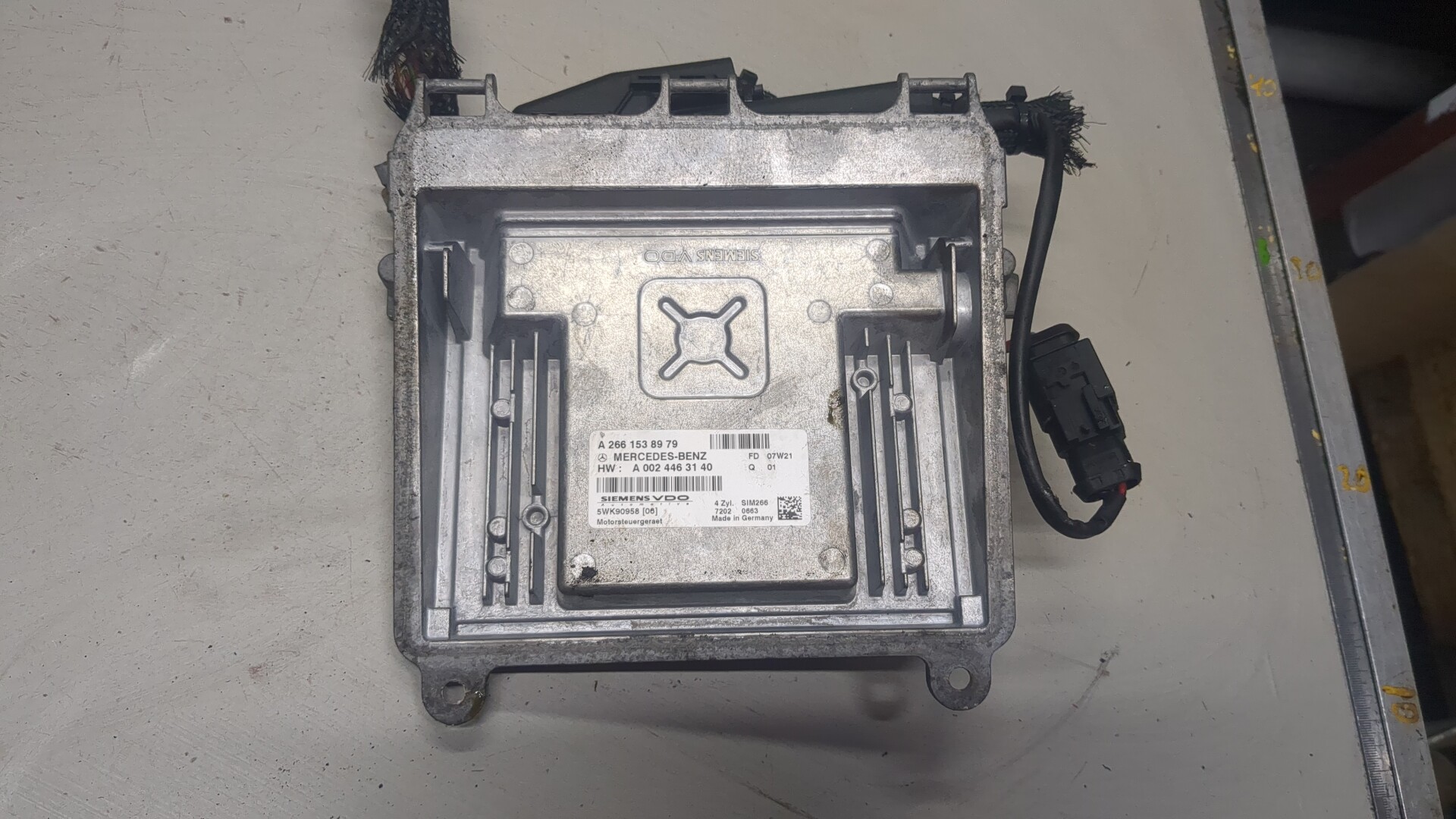 Блок управления двигателем