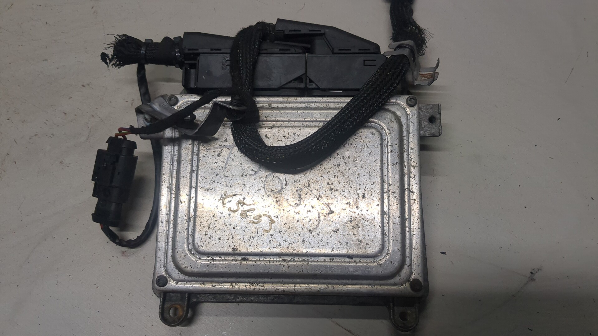 Блок управления двигателем