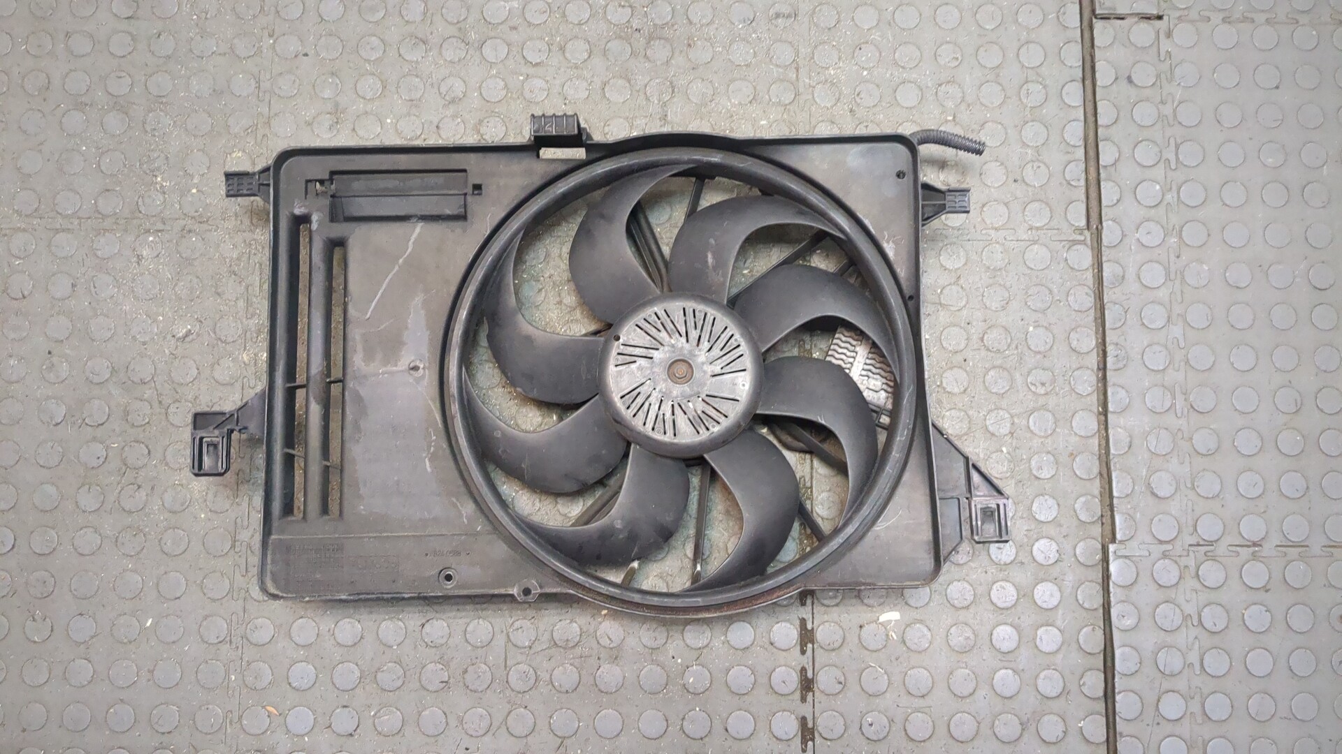 Вентилятор радиатора