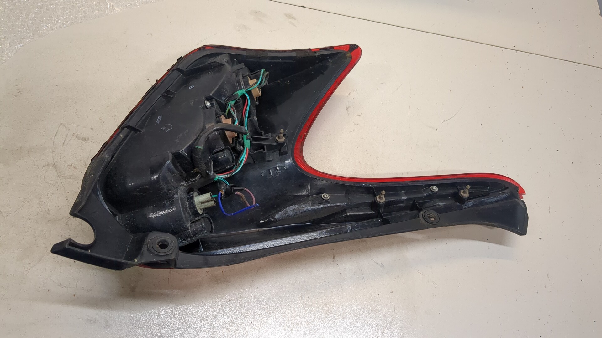 Фонарь задний правый