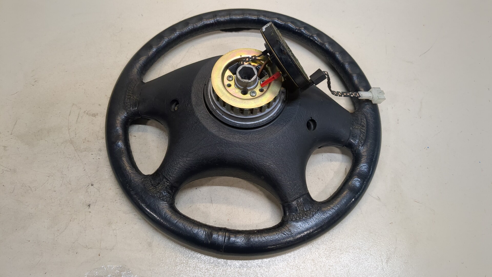 Рулевое колесо (руль)