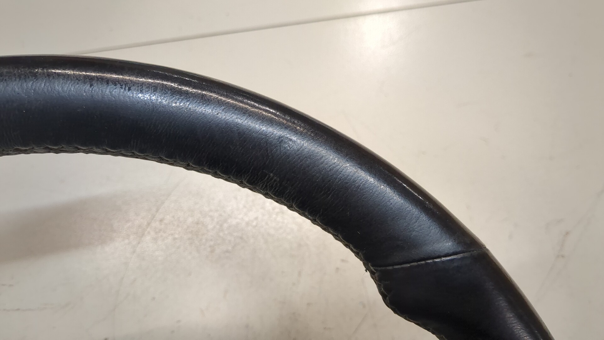 Рулевое колесо (руль)