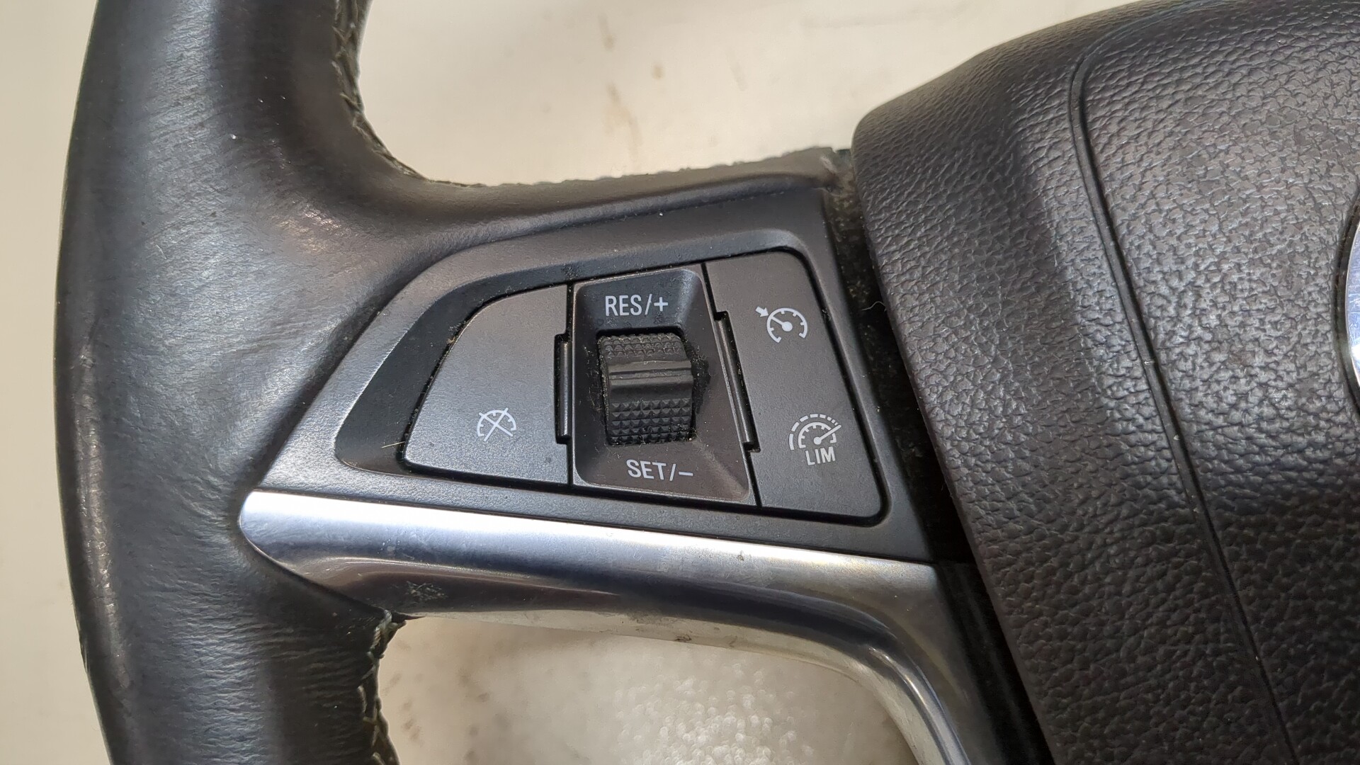 Рулевое колесо (руль)