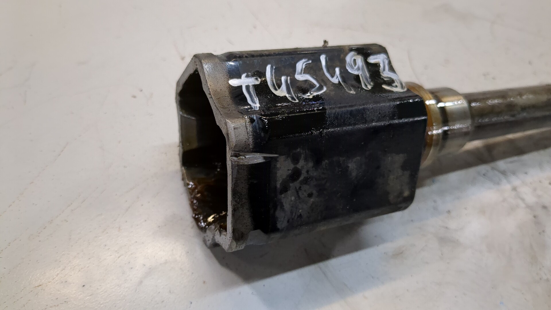 Полуось передняя правая