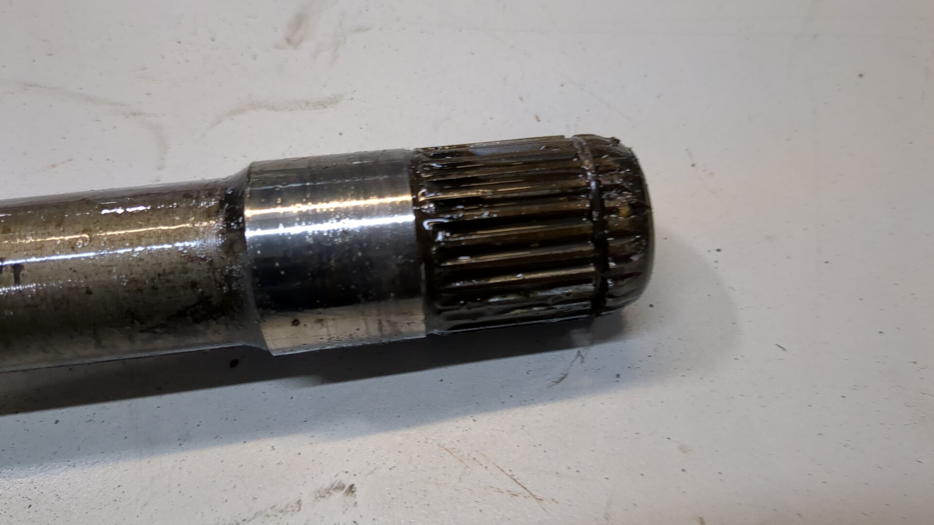 Полуось передняя правая