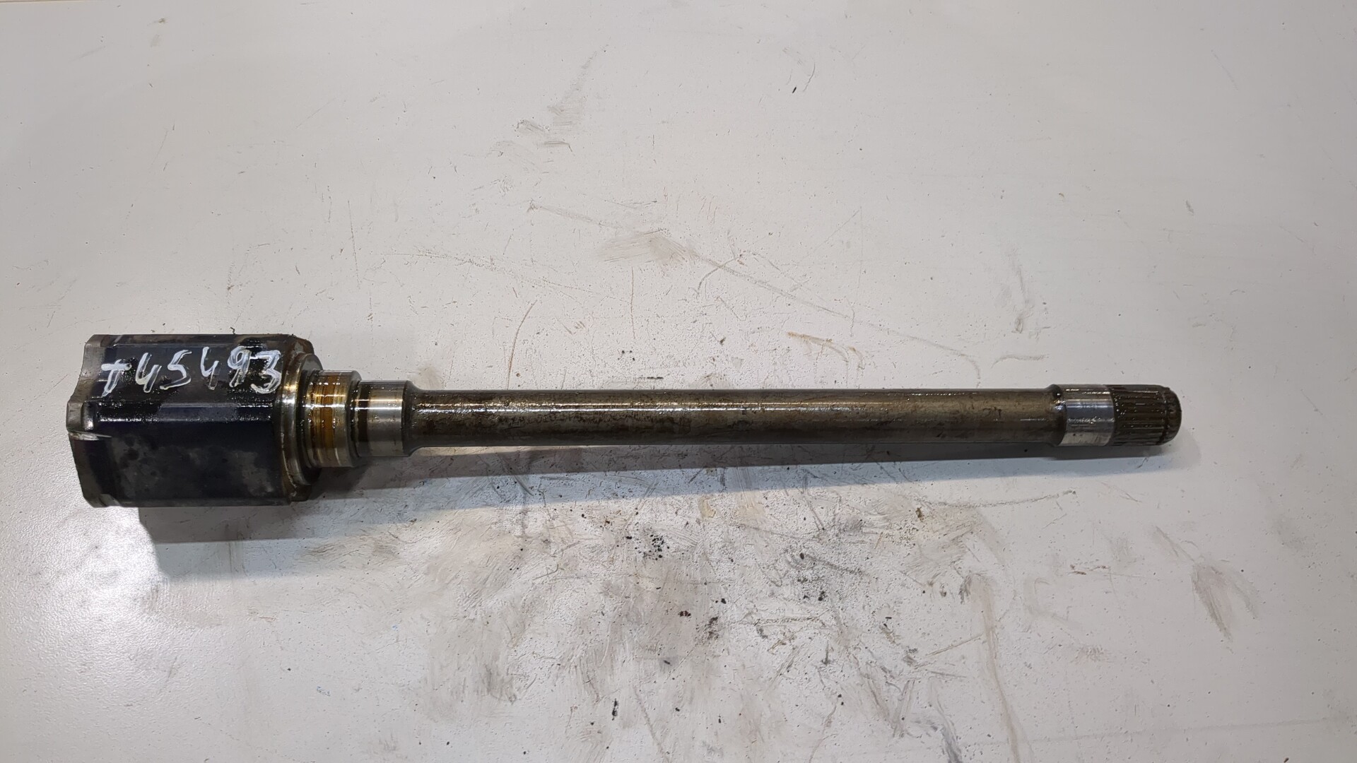 Полуось передняя правая