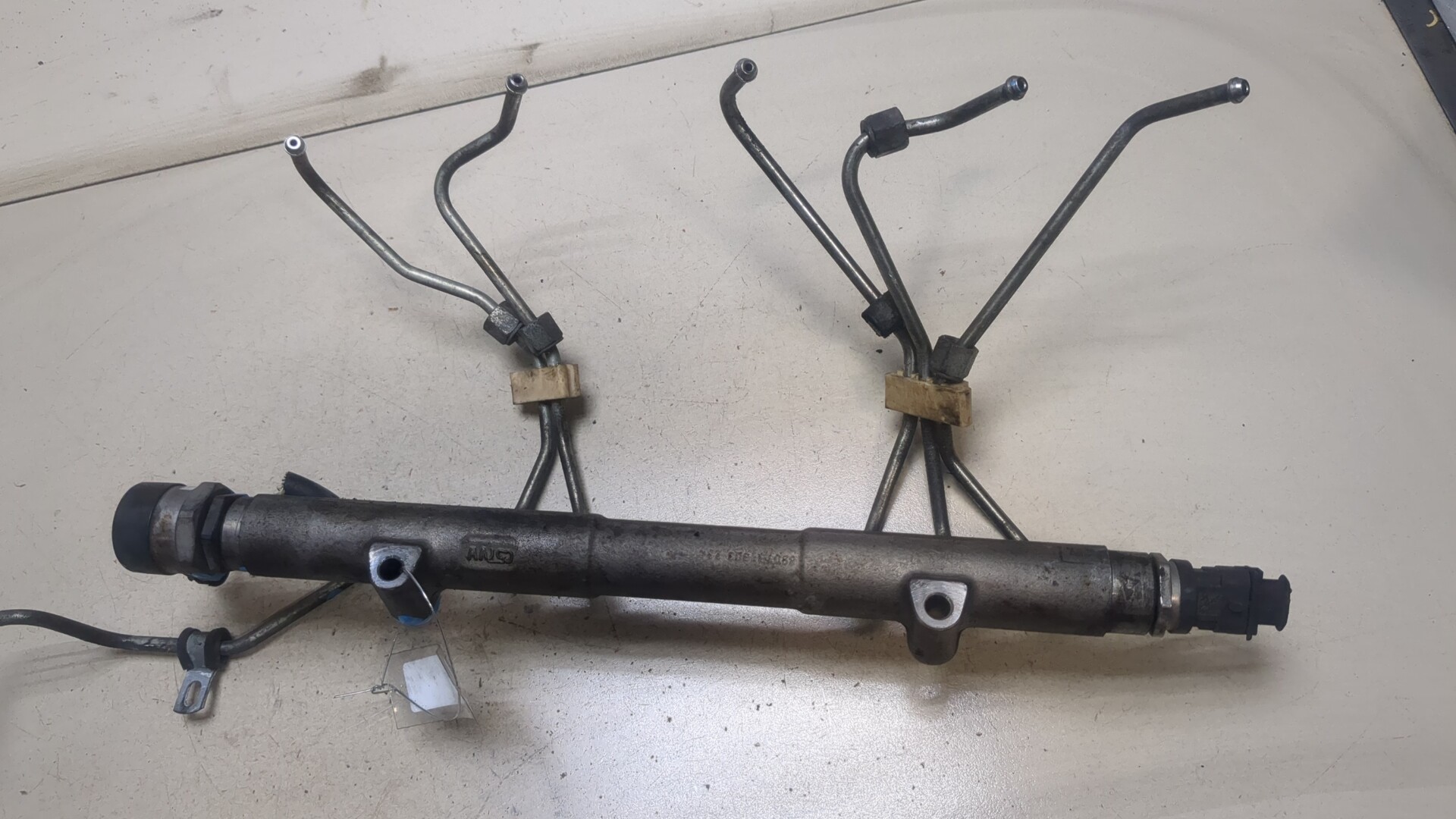 Рейка топливная (рампа)