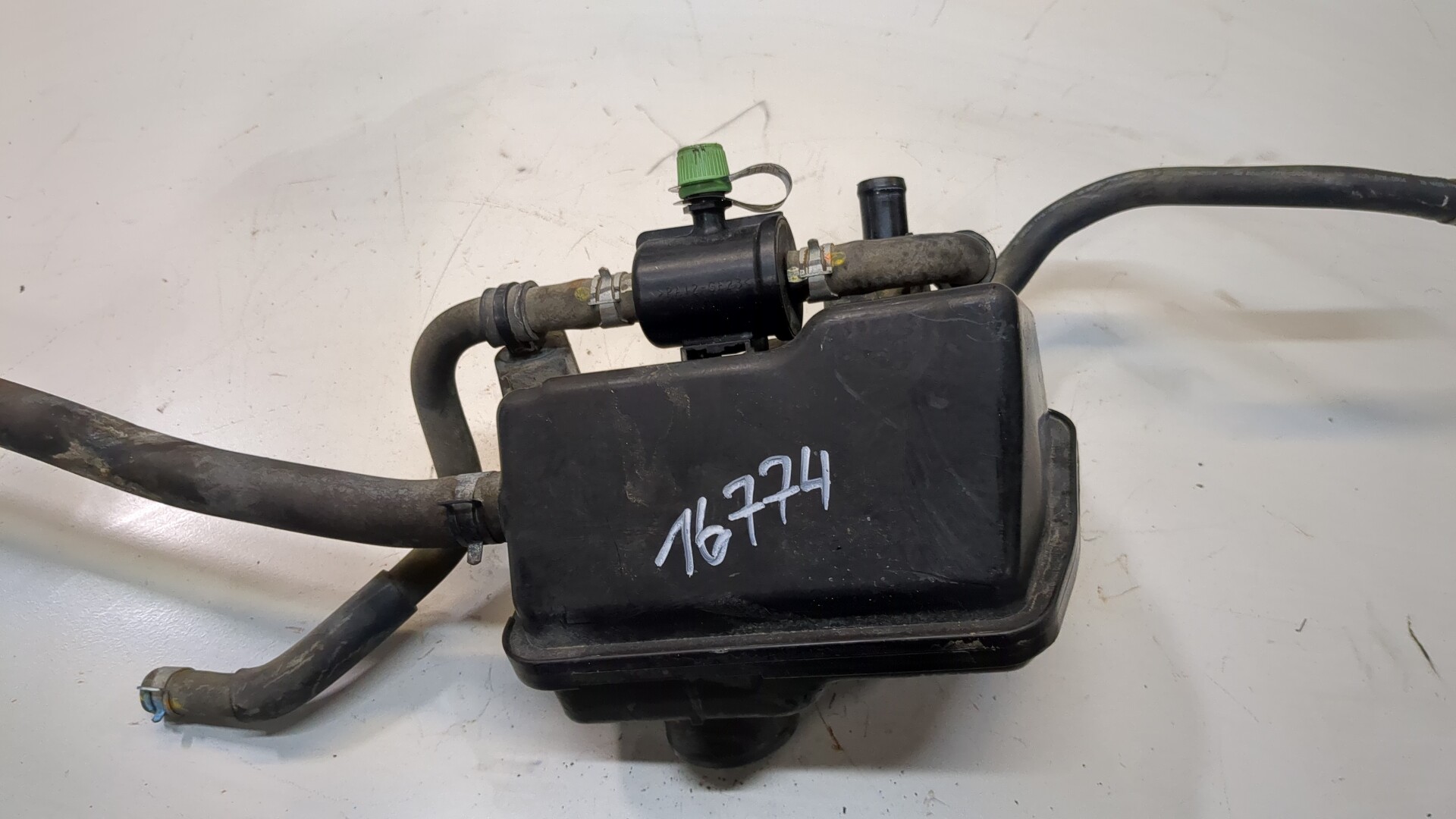 Резонатор воздушного фильтра