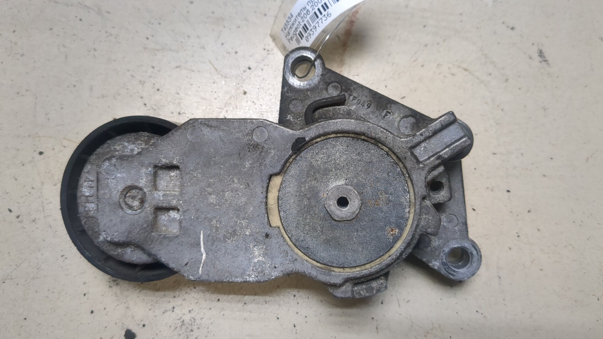 Натяжитель ремня