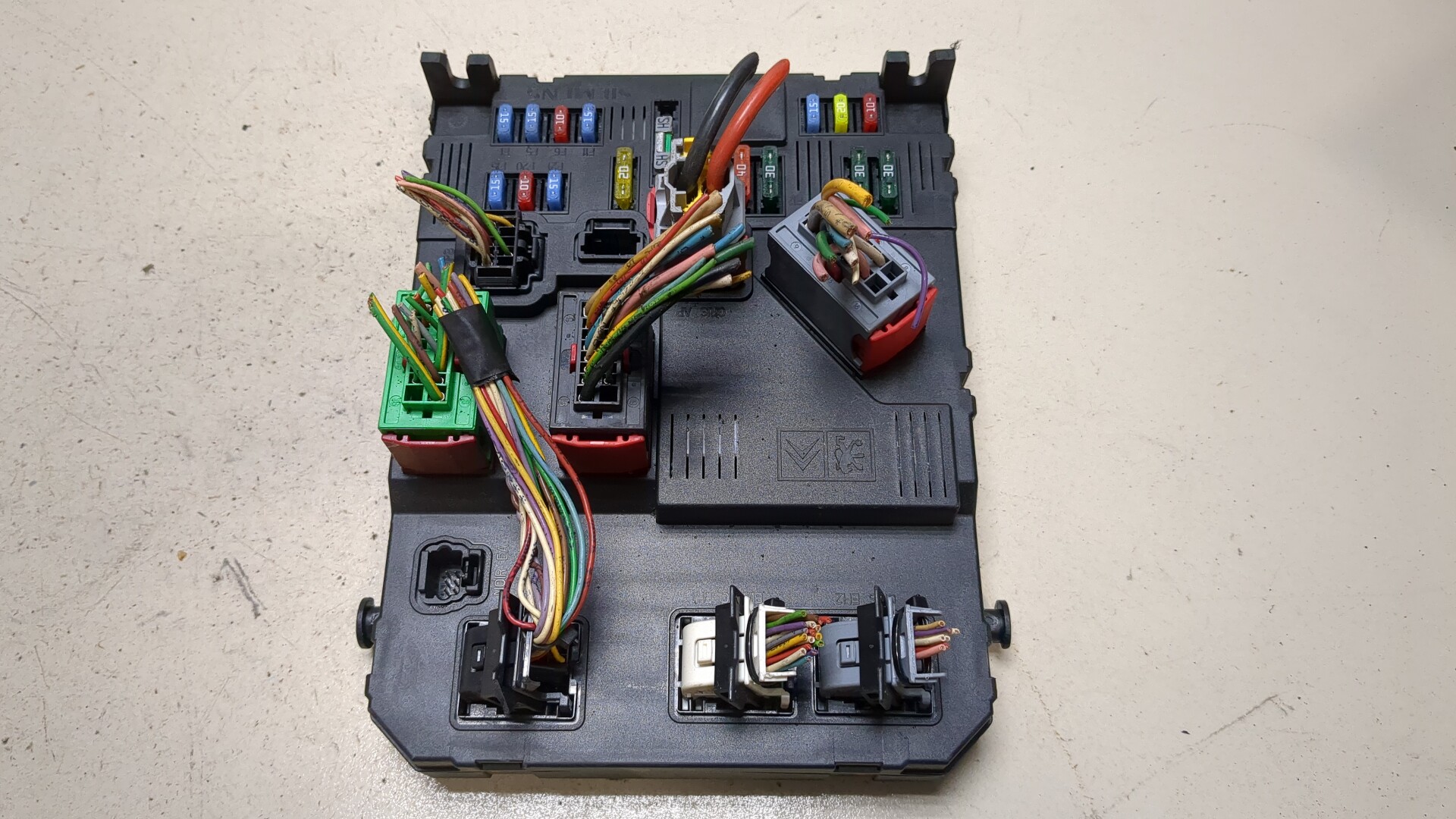 Блок предохранителей