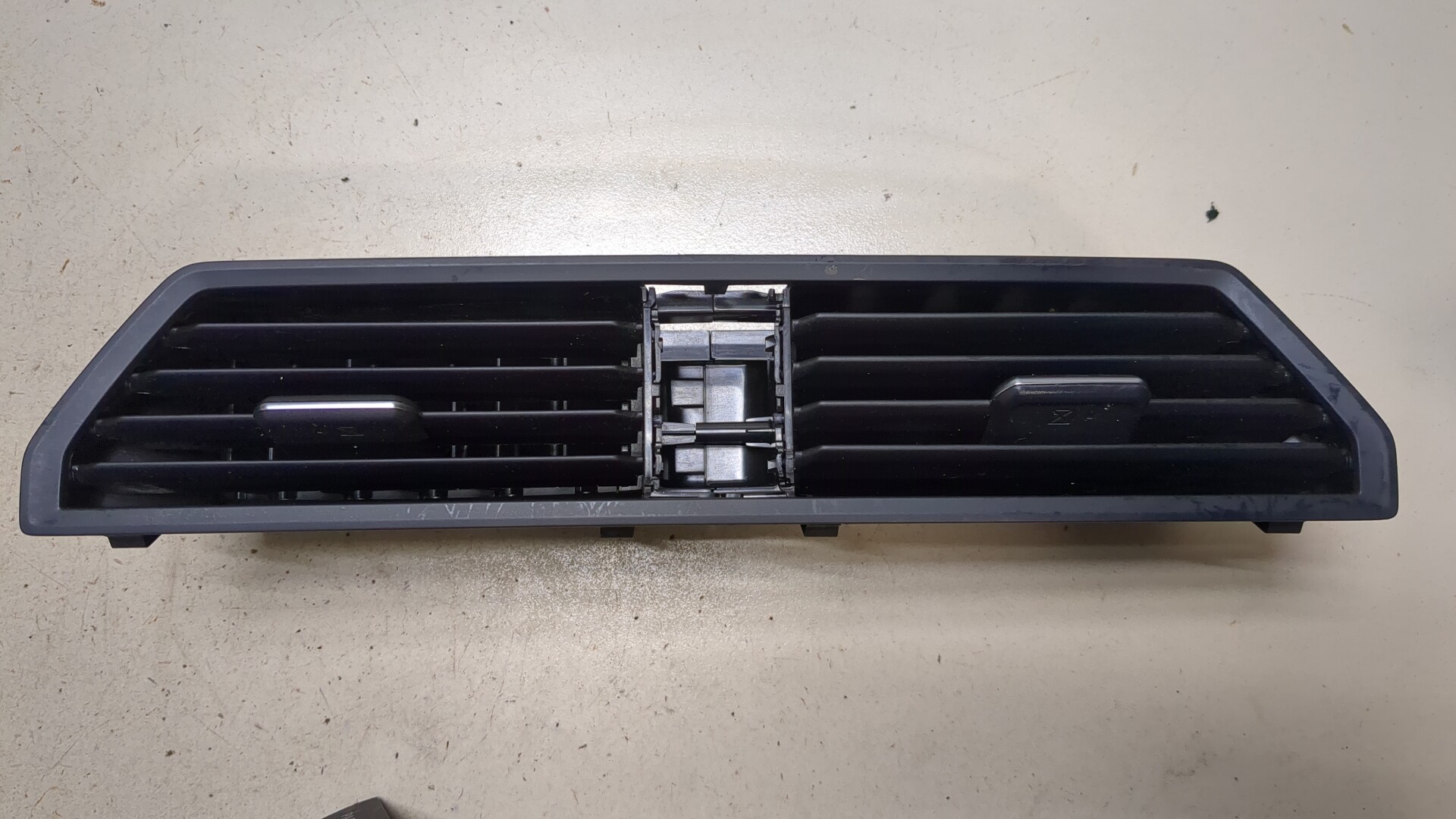 Дефлектор воздушный