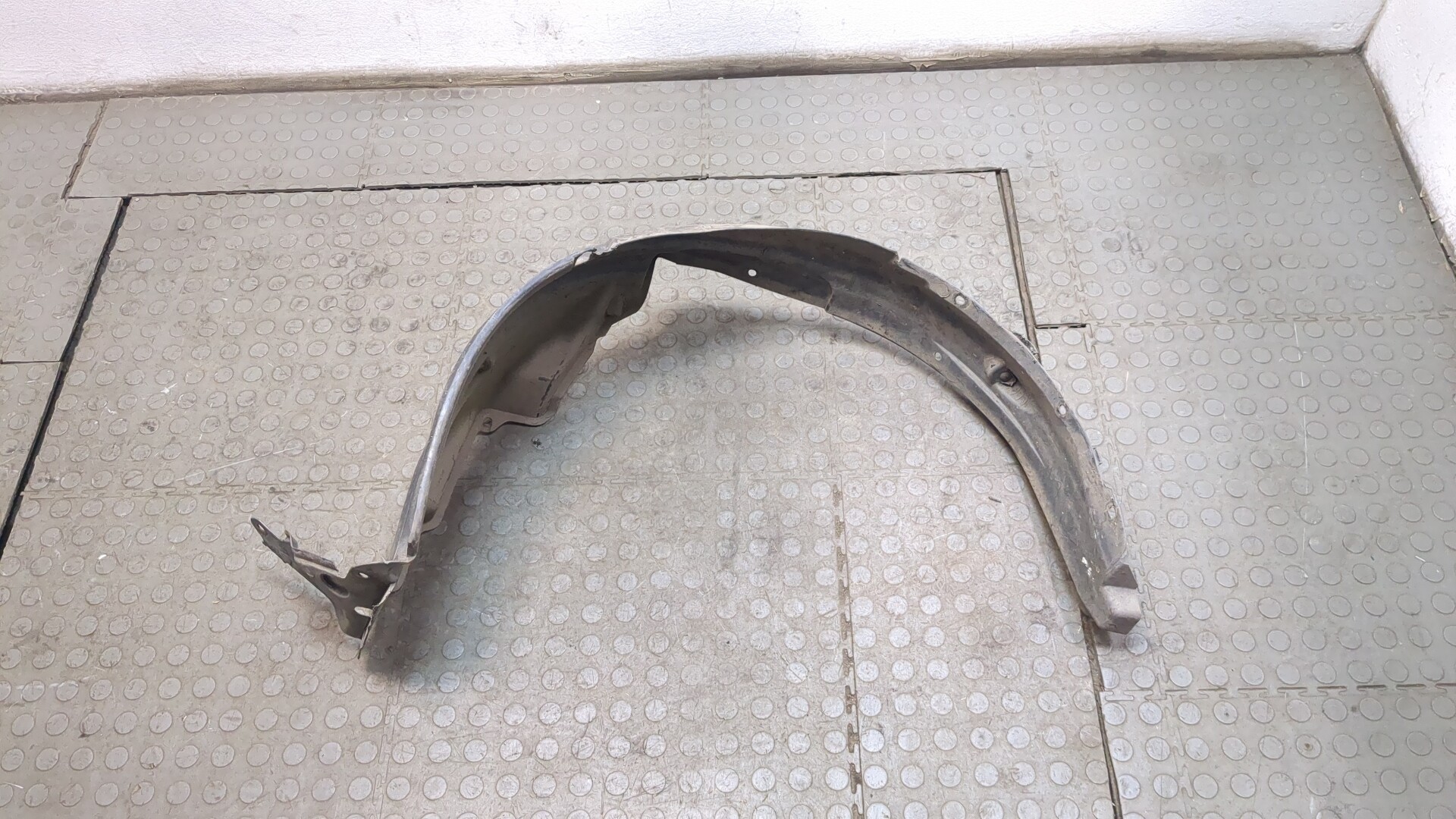 Локер передний левый