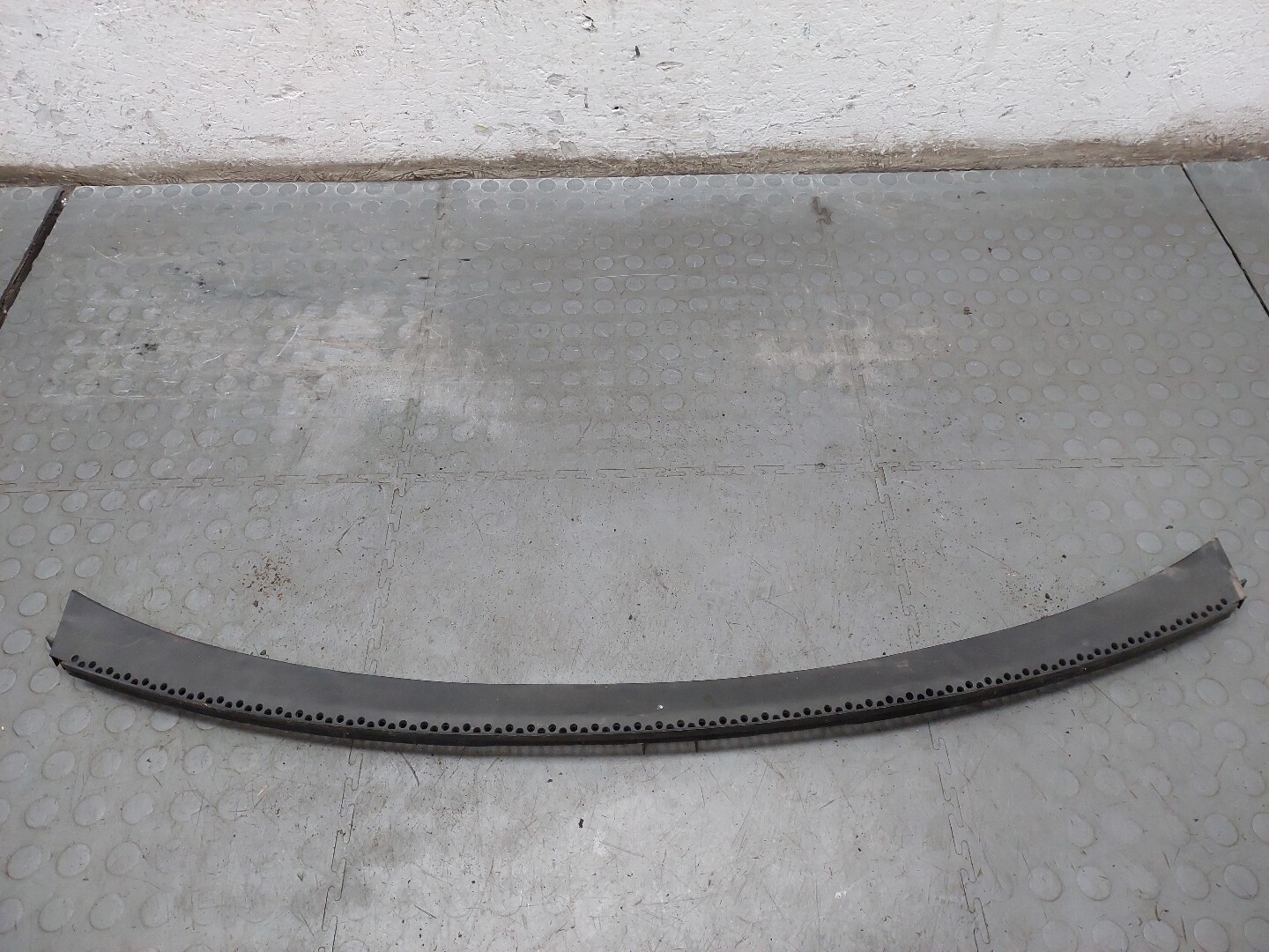 Решетка стеклоочистителей (Жабо)