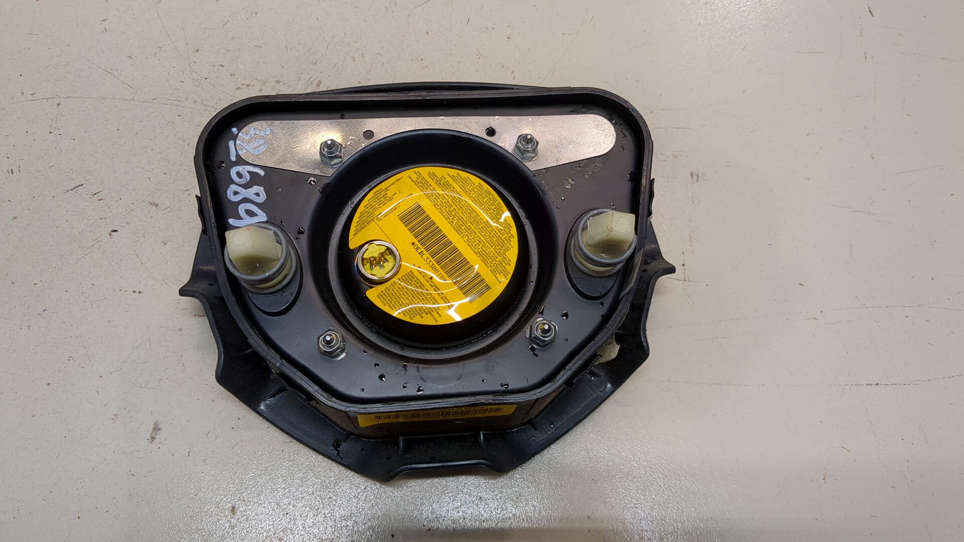 Подушка безопасности в рулевое колесо