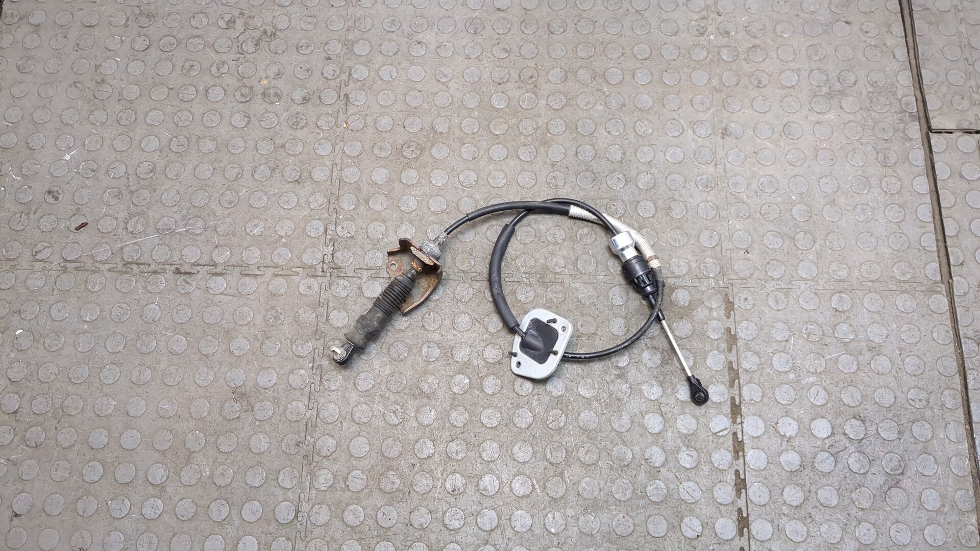 Трос КПП (выбора/переключения передач)