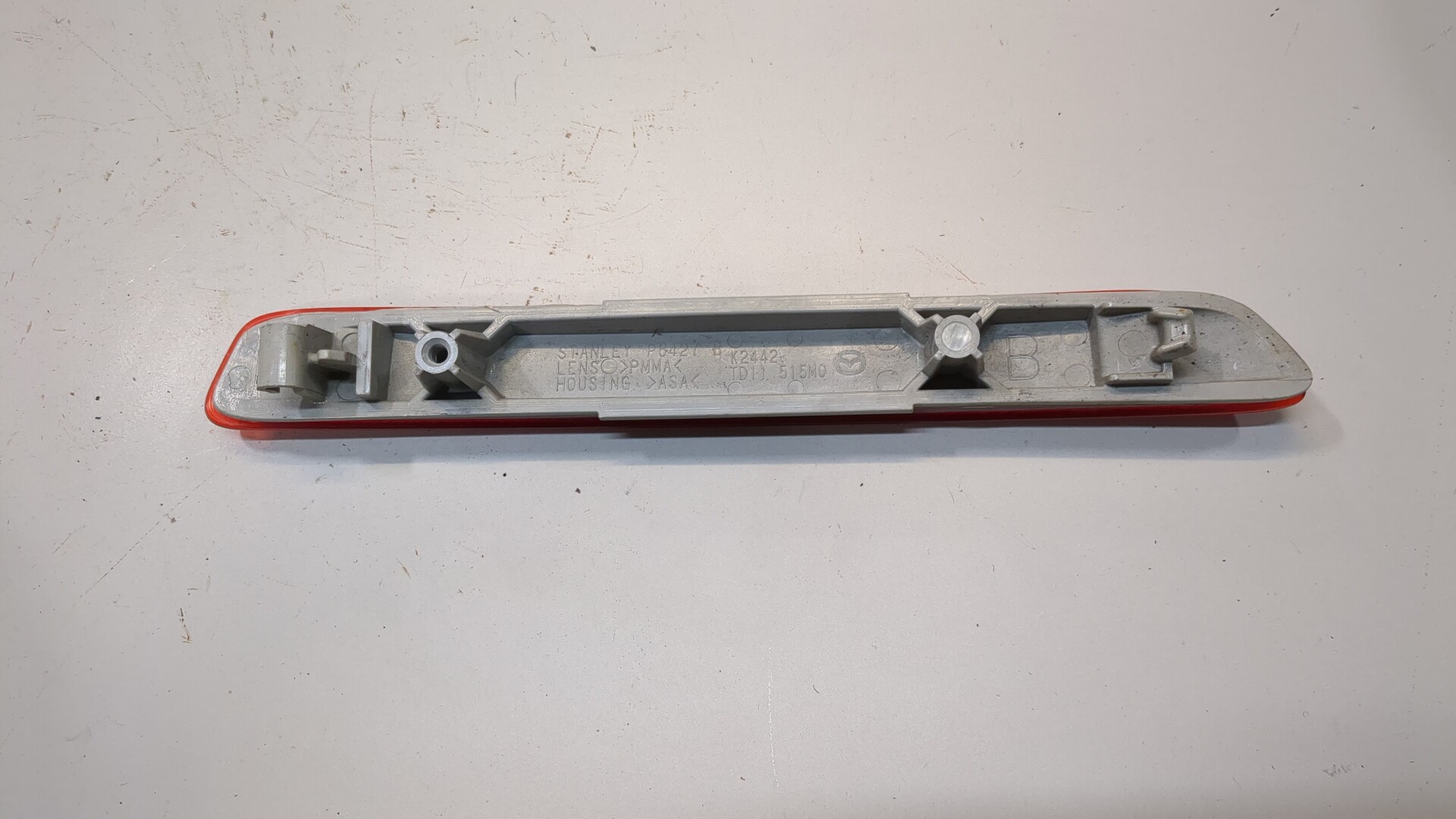 Отражатель в бампер задний правый