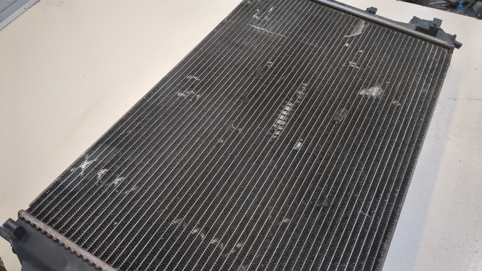 Радиатор охлаждения двигателя основной