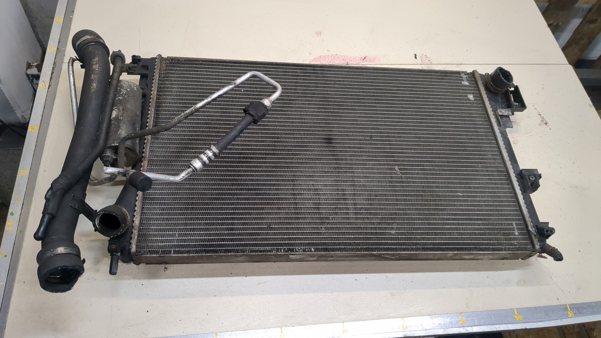 Радиатор охлаждения двигателя основной